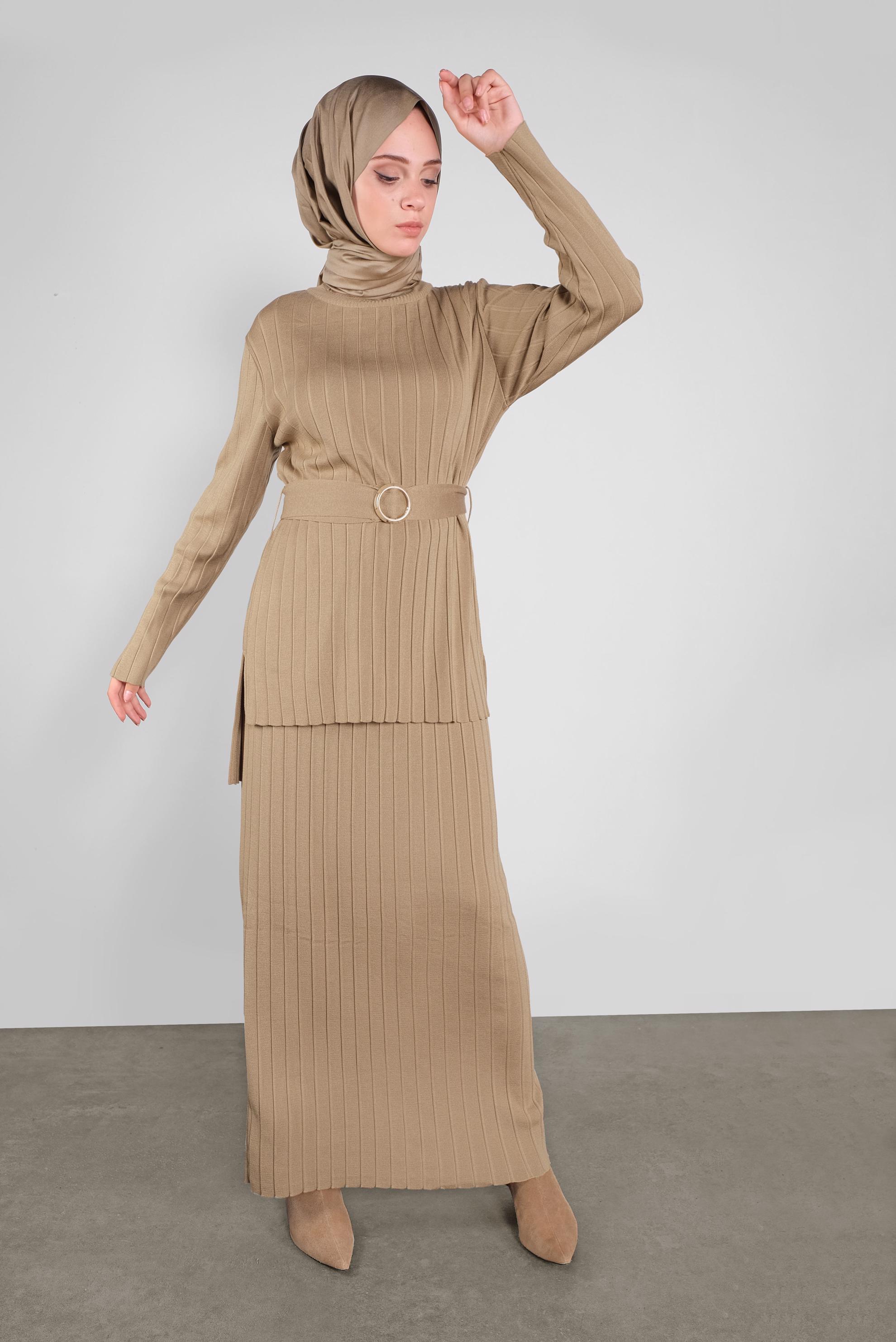 Tesettür giyim KAHVE BALIKÇI KEMERLİ TRİKO İKİLİ ETEKLİ TAKIM 41049