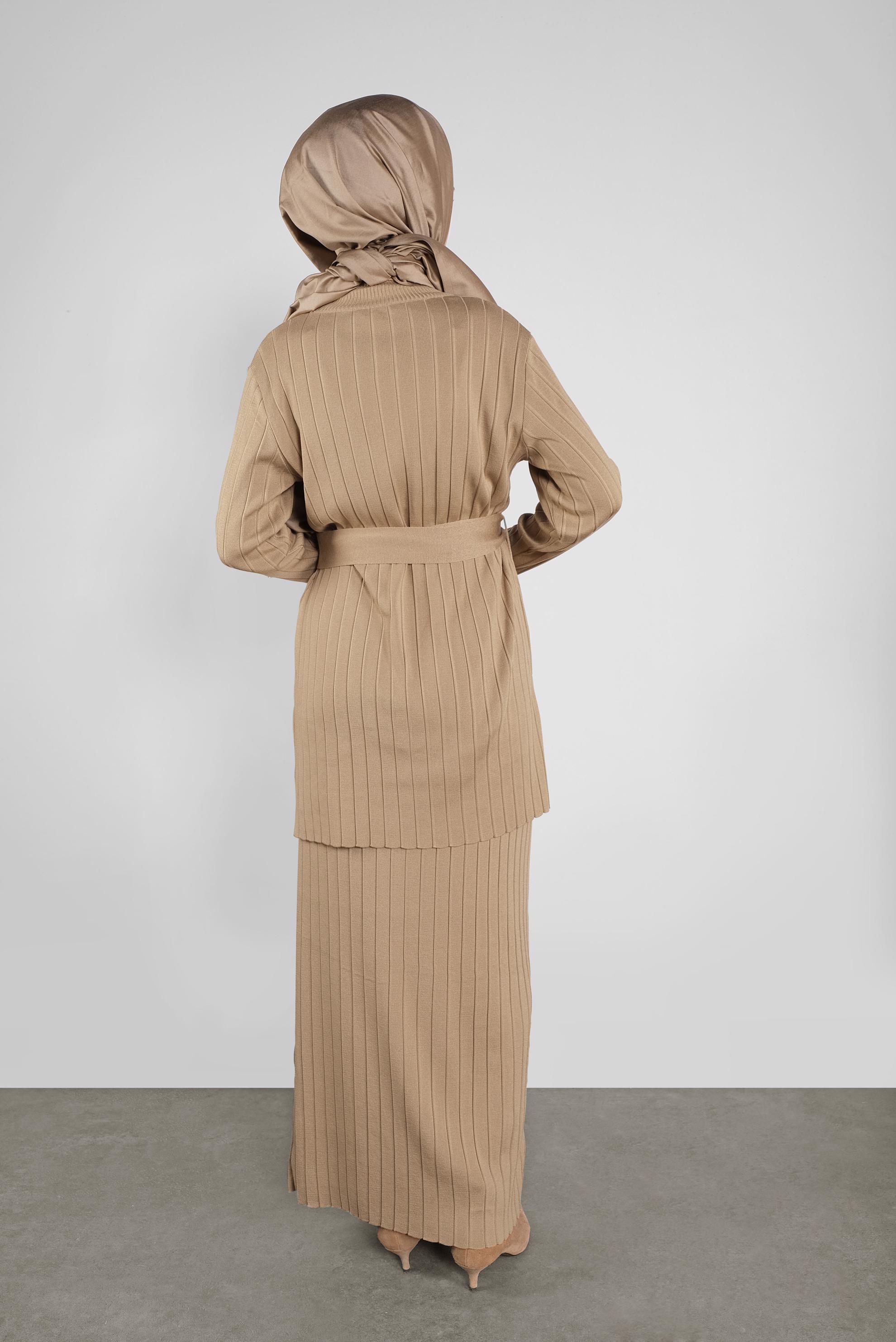 Tesettür giyim KAHVE BALIKÇI KEMERLİ TRİKO İKİLİ ETEKLİ TAKIM 41049