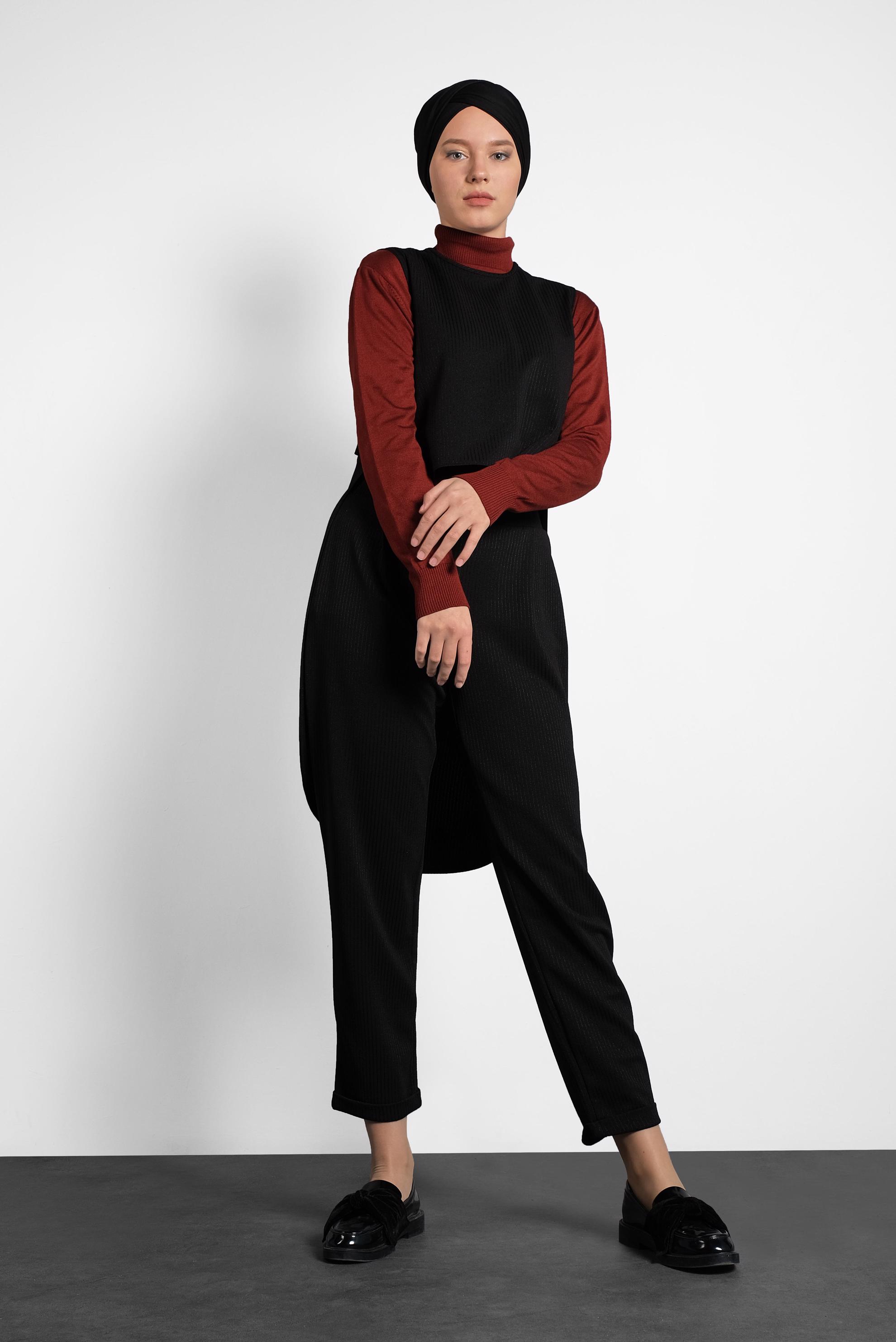 Tesettür giyim SİYAH ARKASI UZUN PANTOLONLU TAKIM 40207