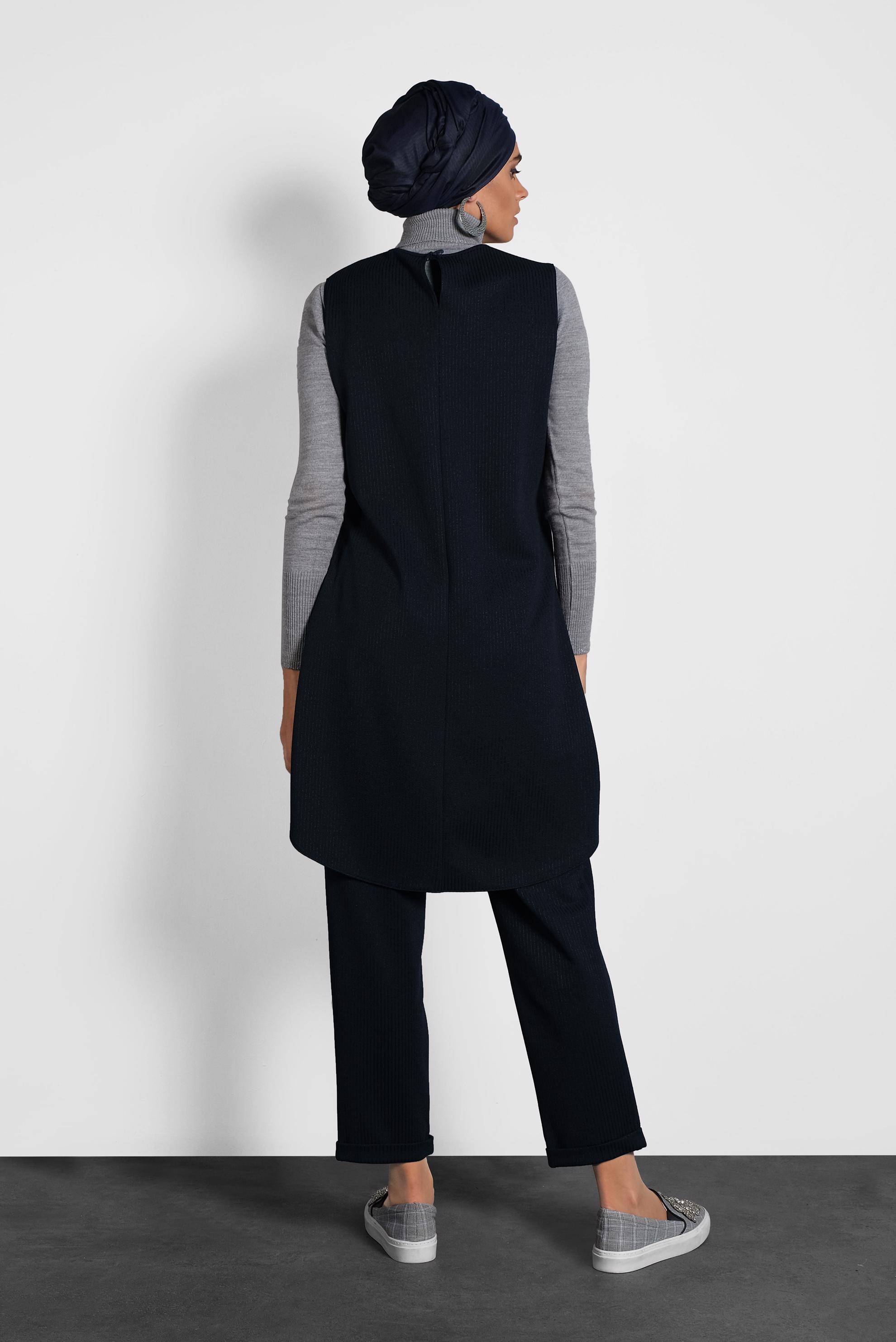 Tesettür giyim LACİVERT ARKASI UZUN PANTOLONLU TAKIM 40207