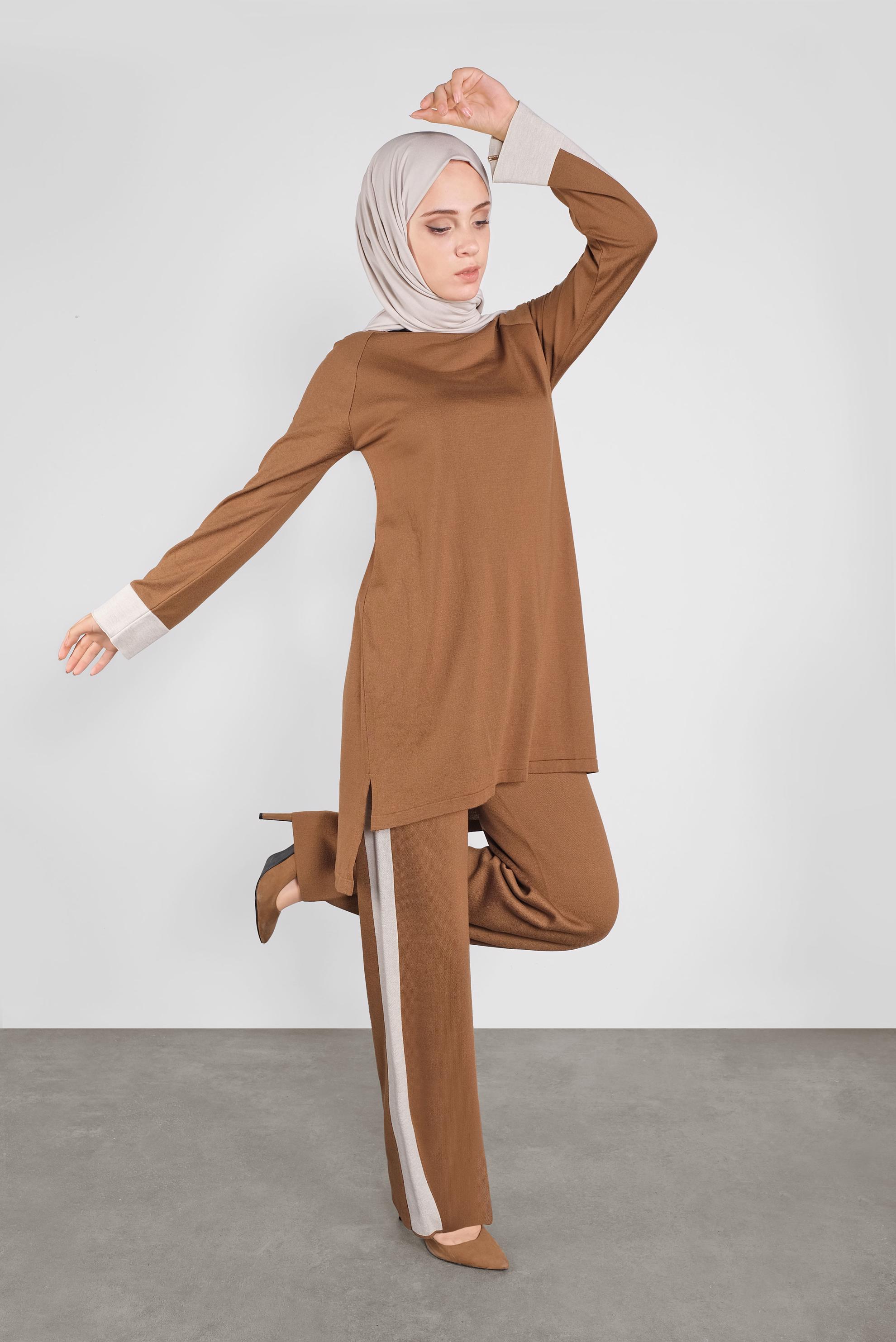 Tesettür giyim TABA ŞERİT DETAYLI İKİLİ TRİKO PANTOLONLU TAKIM 41046