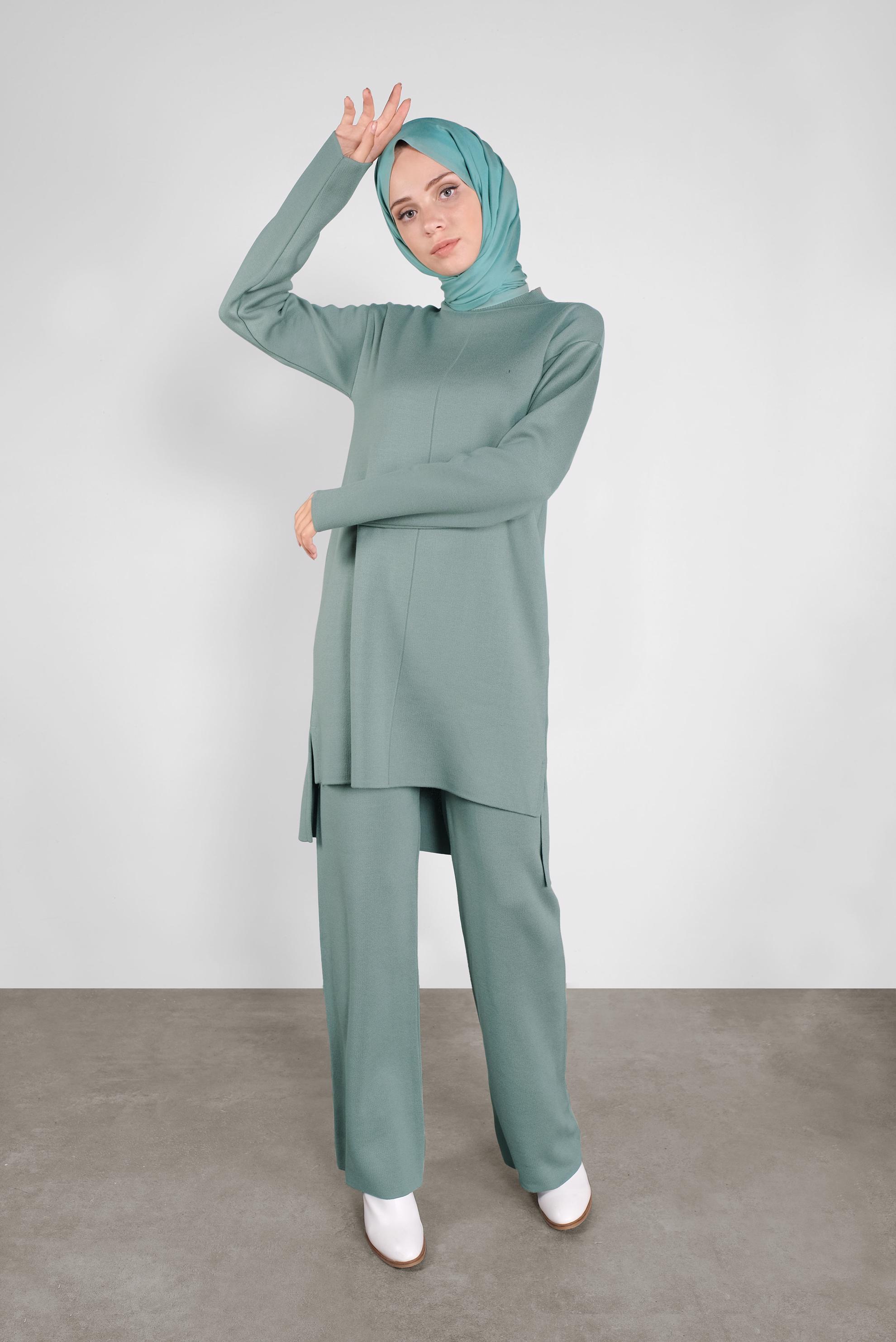 Tesettür giyim YEŞİL ASİMETRİK KESİM TRİKO İKİLİ PANTOLONLU TAKIM 41048 