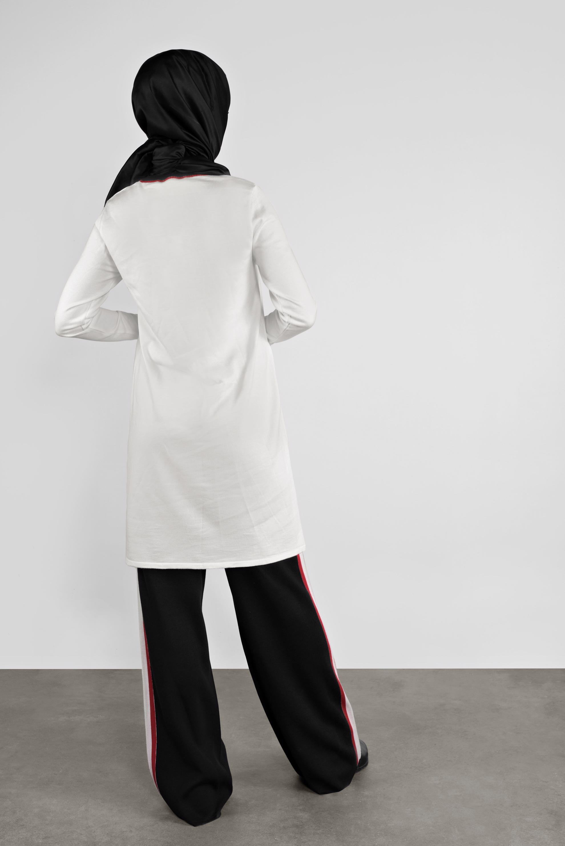 Tesettür giyim BEYAZ ŞERİTLİ TRİKO PANTOLONLU TAKIM 41052 