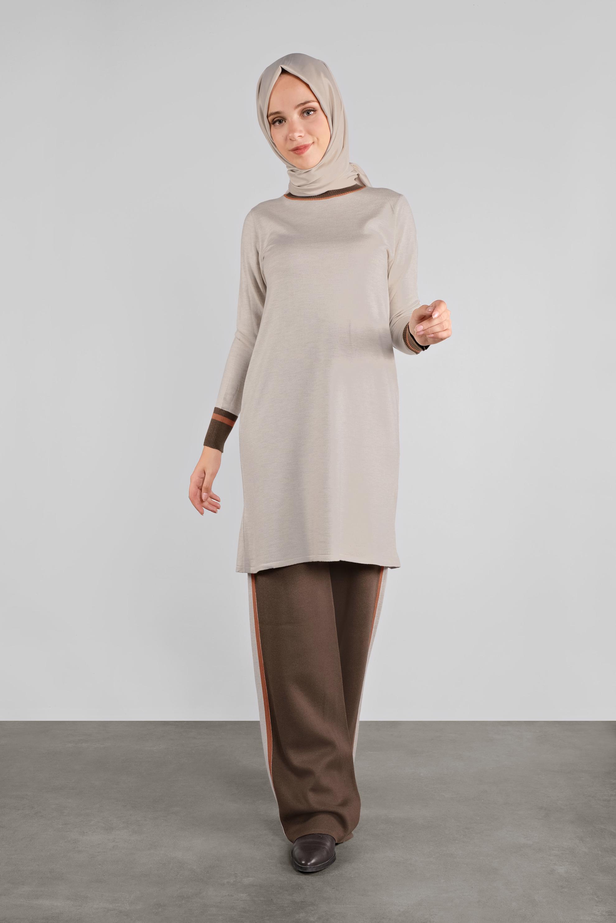 Tesettür giyim BEJ ŞERİTLİ TRİKO PANTOLONLU TAKIM 41052 