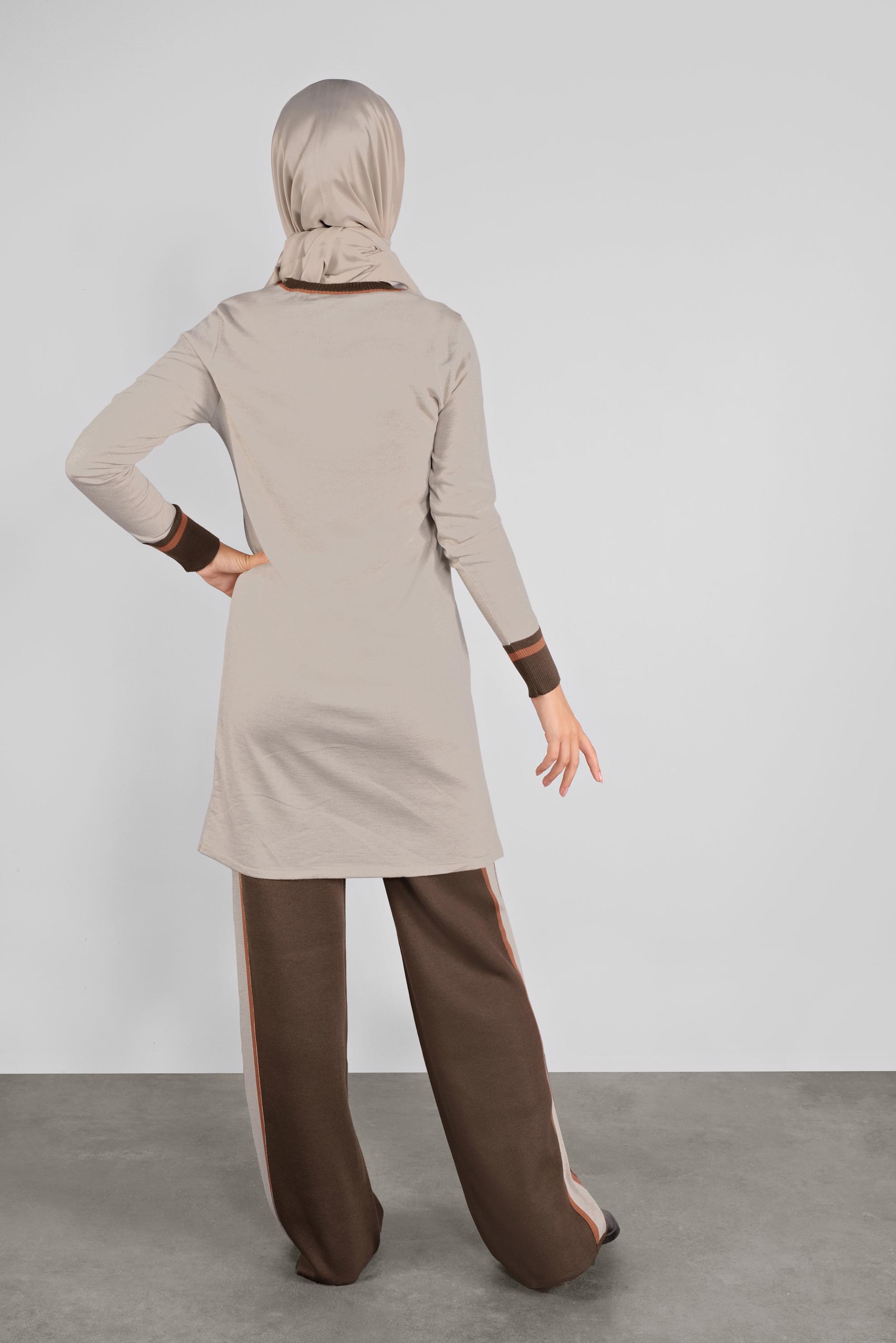 Tesettür giyim BEJ ŞERİTLİ TRİKO PANTOLONLU TAKIM 41052 