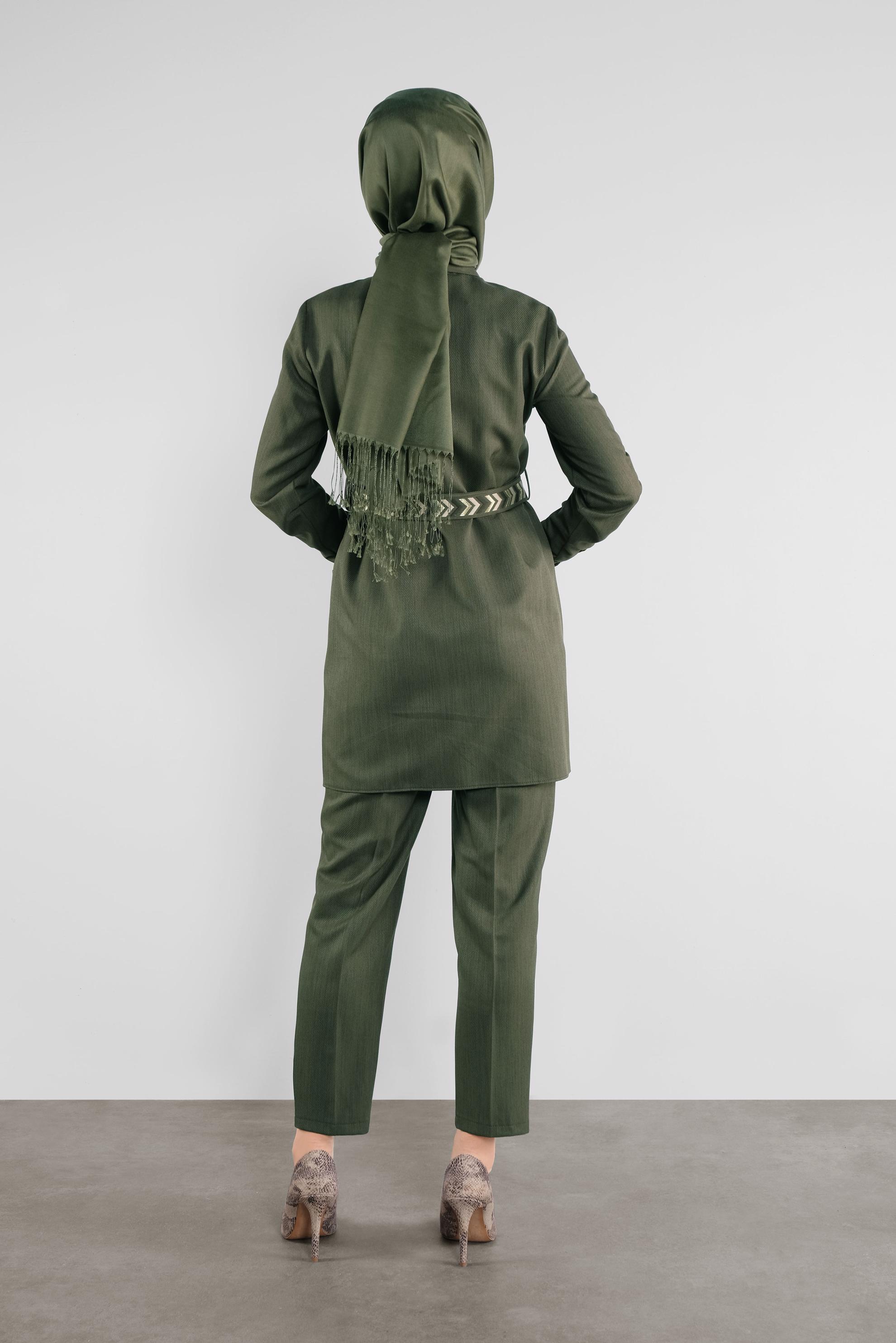 Tesettür giyim HAKİ  NAKIŞ DETAYLI İKİLİ PANTOLONLU TAKIM 41130 