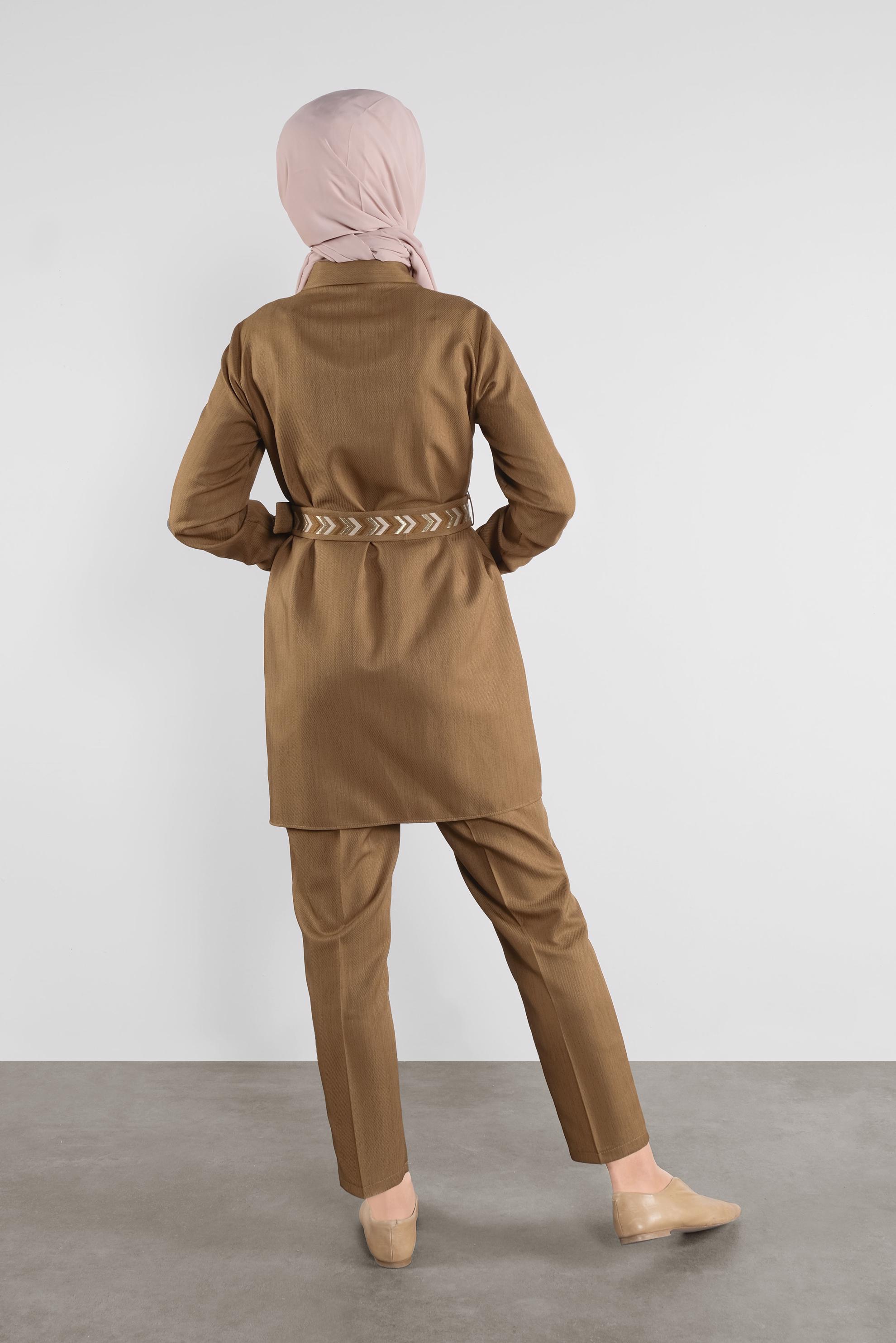 Tesettür giyim KAHVE  NAKIŞ DETAYLI İKİLİ PANTOLONLU TAKIM 41130 