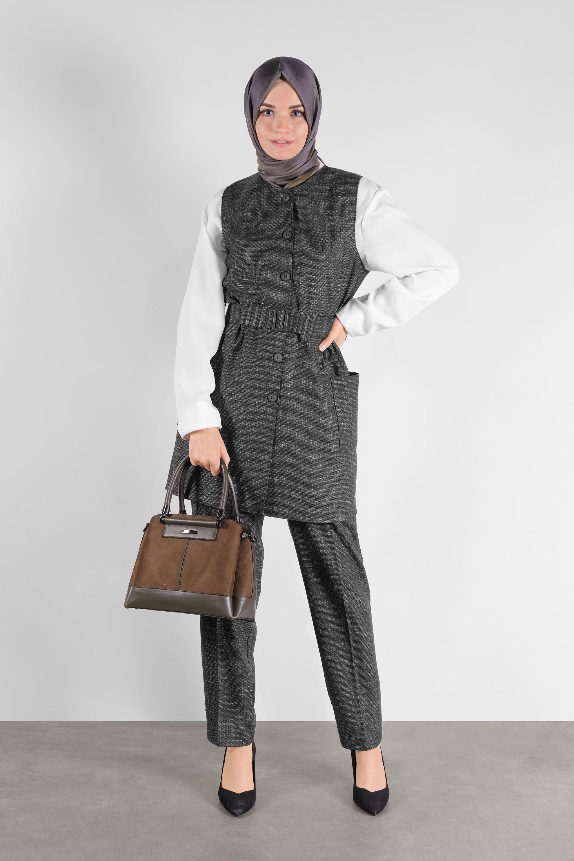 Tesettür giyim SİYAH DÜĞMELİ KEMERLİ PANTOLONLU TAKIM 41147 