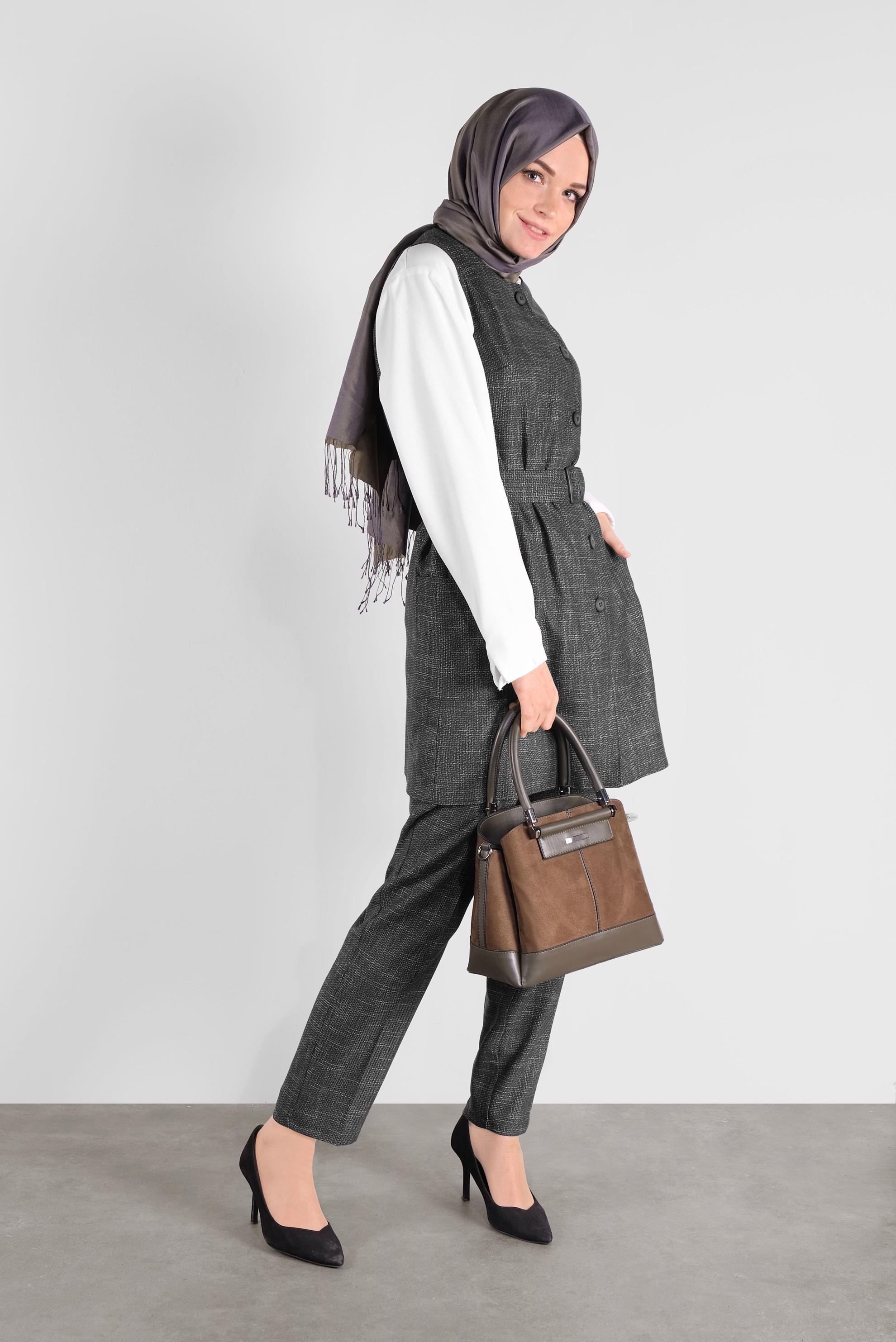 Tesettür giyim SİYAH DÜĞMELİ KEMERLİ PANTOLONLU TAKIM 41147 