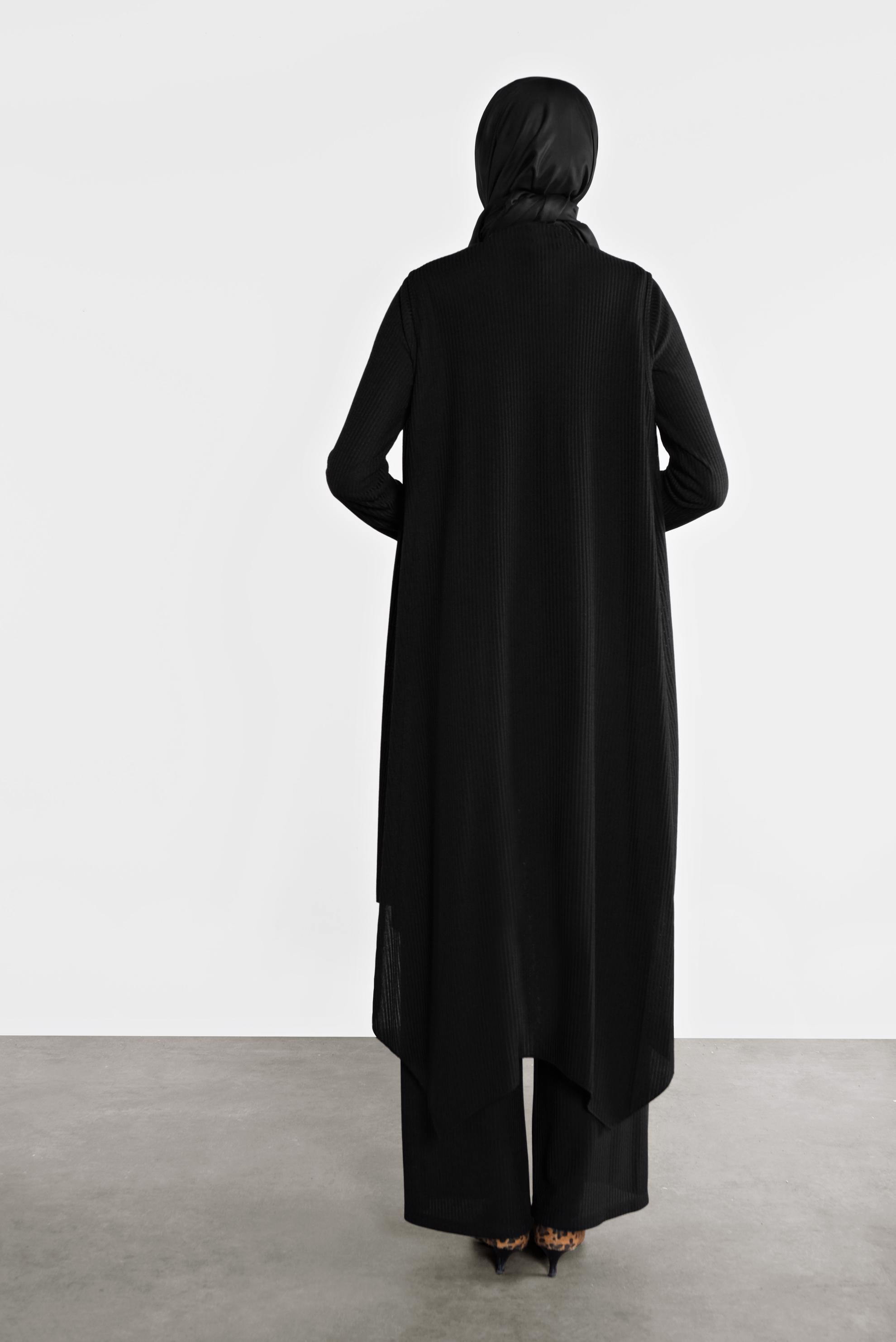 Tesettür giyim SİYAH ASİMETRİK KESİM ÜÇLÜ TRİKO TAKIM 41201