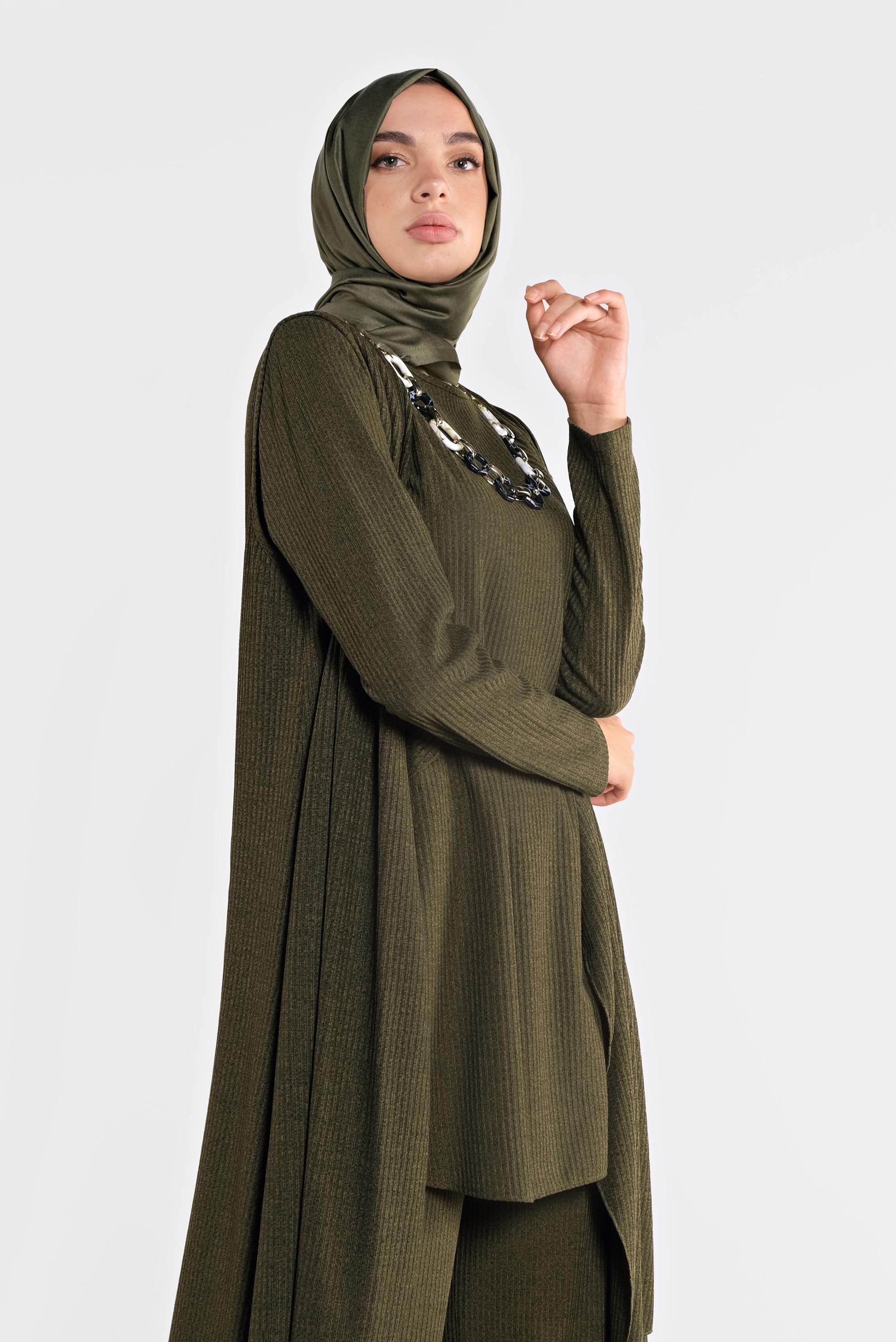 Tesettür giyim HAKİ ASİMETRİK KESİM ÜÇLÜ TRİKO TAKIM 41201