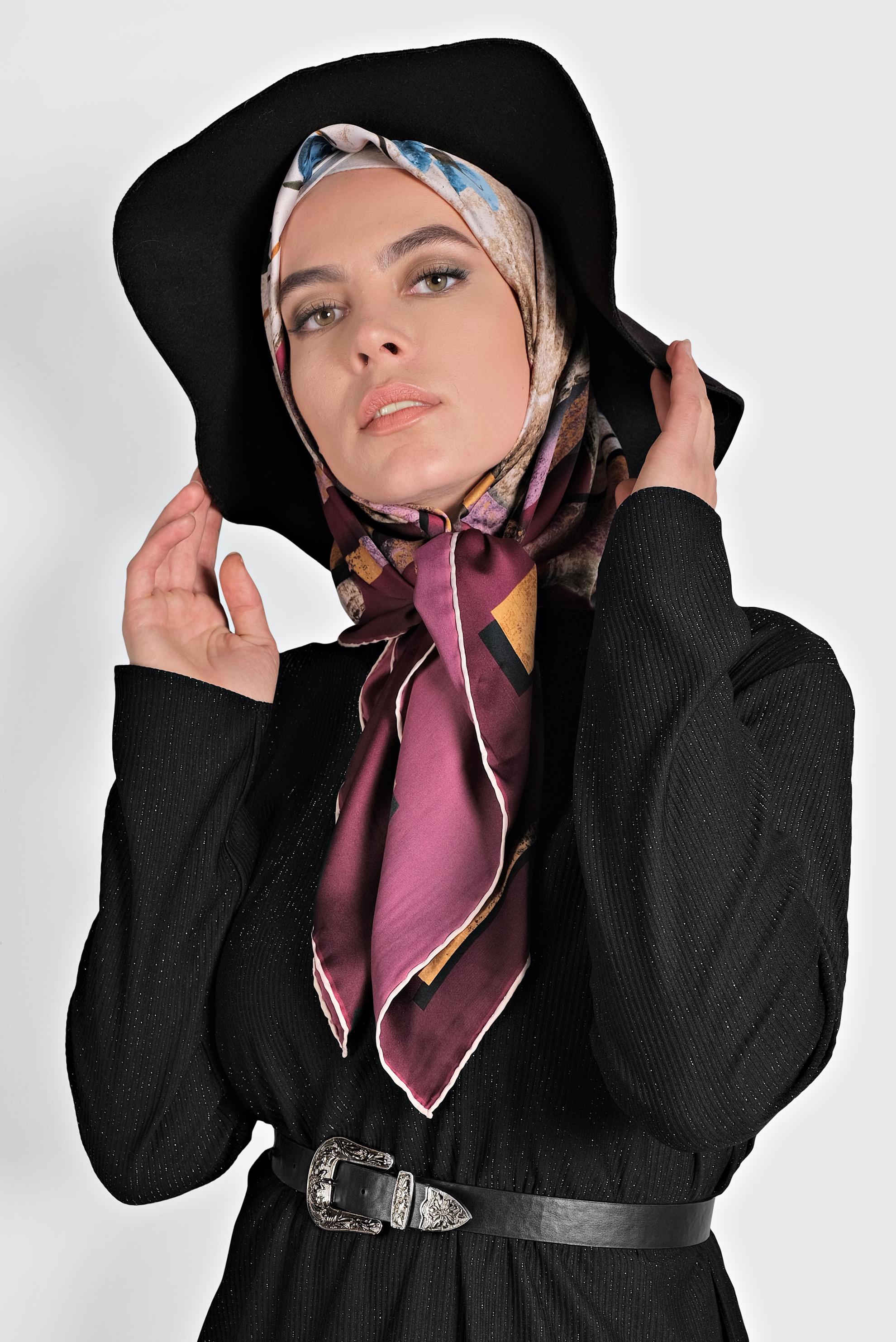 Hijab clothing BLACK RIBBED SPARKLY TUNIC 20006