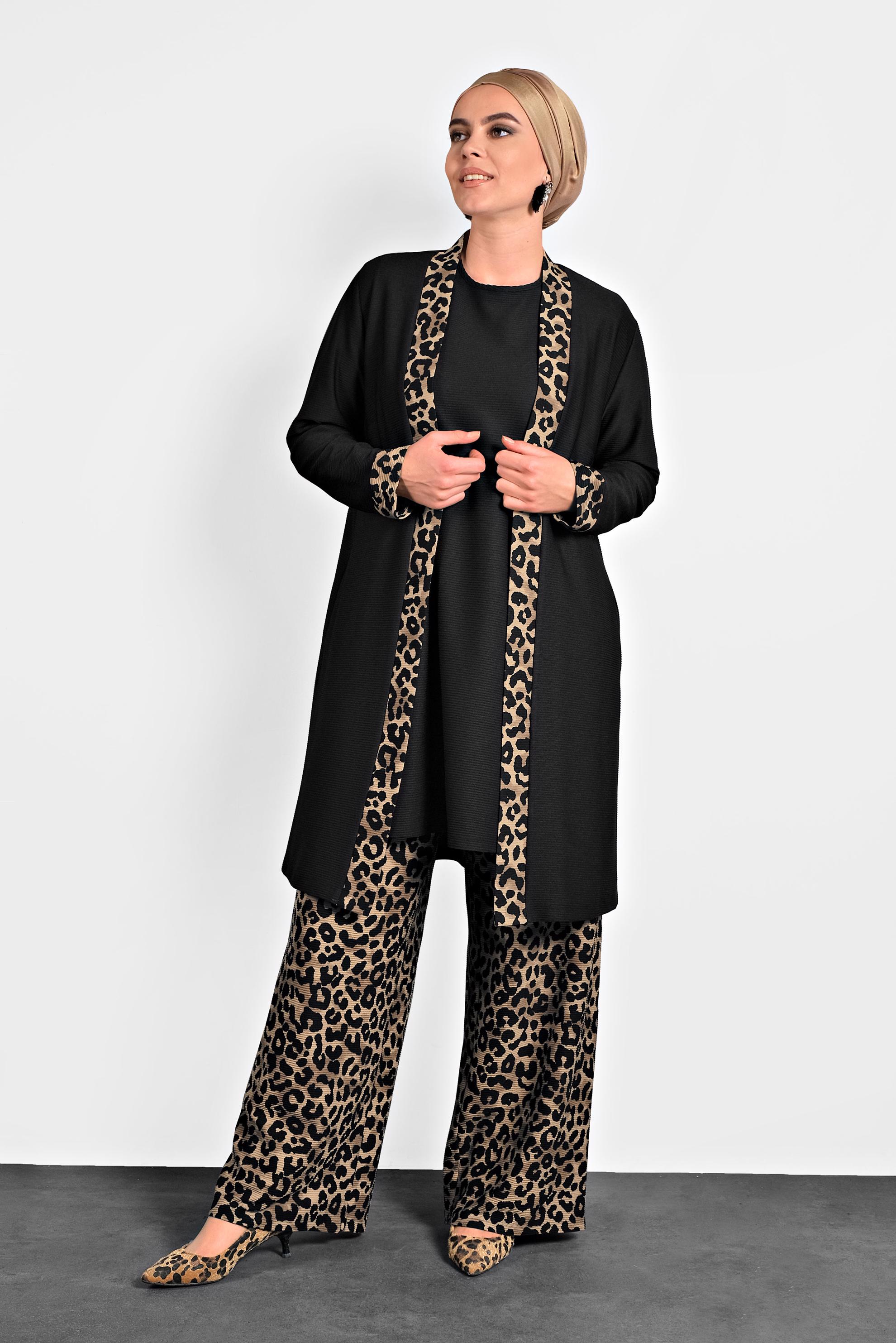 Tesettür giyim SİYAH YANLARI YIRTMAÇLI DÜZ TUNİK 20009