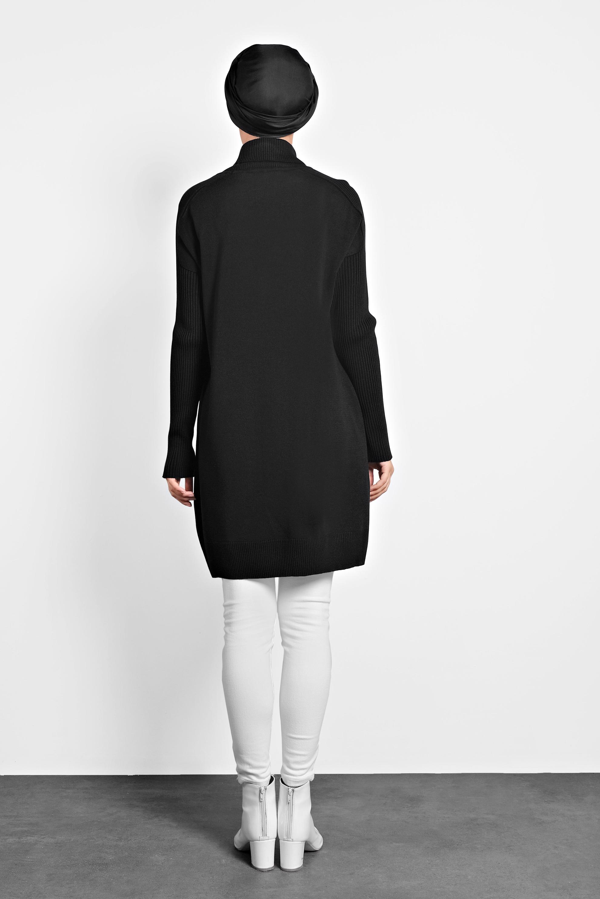 Tesettür giyim SİYAH BALIKÇI YAKA SALAŞ TRİKO TUNİK 40001