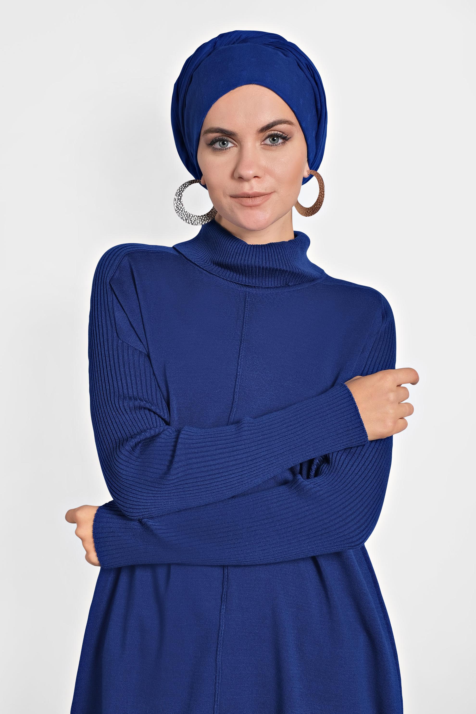 Tesettür giyim LACİVERT BALIKÇI YAKA SALAŞ TRİKO TUNİK 40001