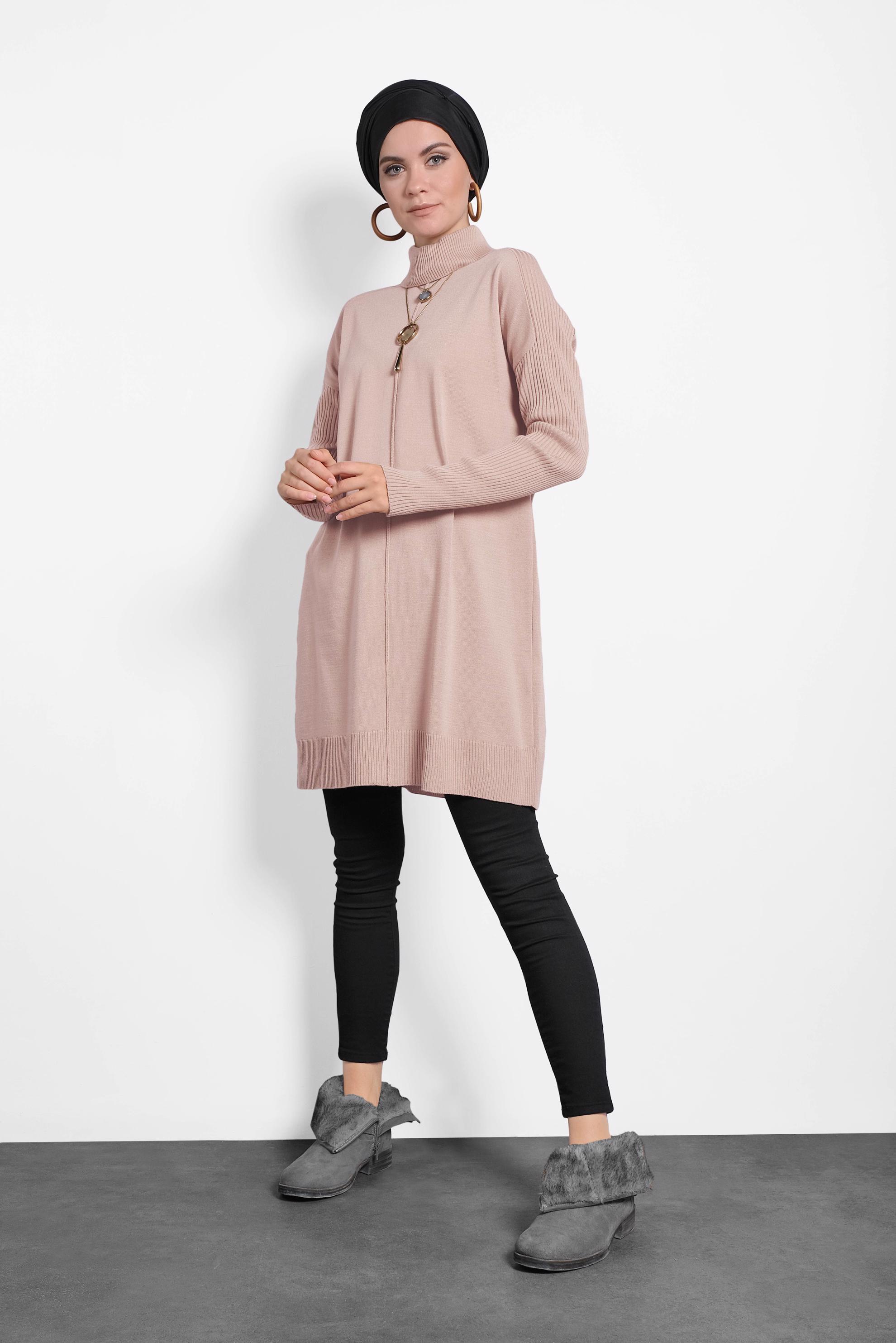 Tesettür giyim PUDRA BALIKÇI YAKA SALAŞ TRİKO TUNİK 40001