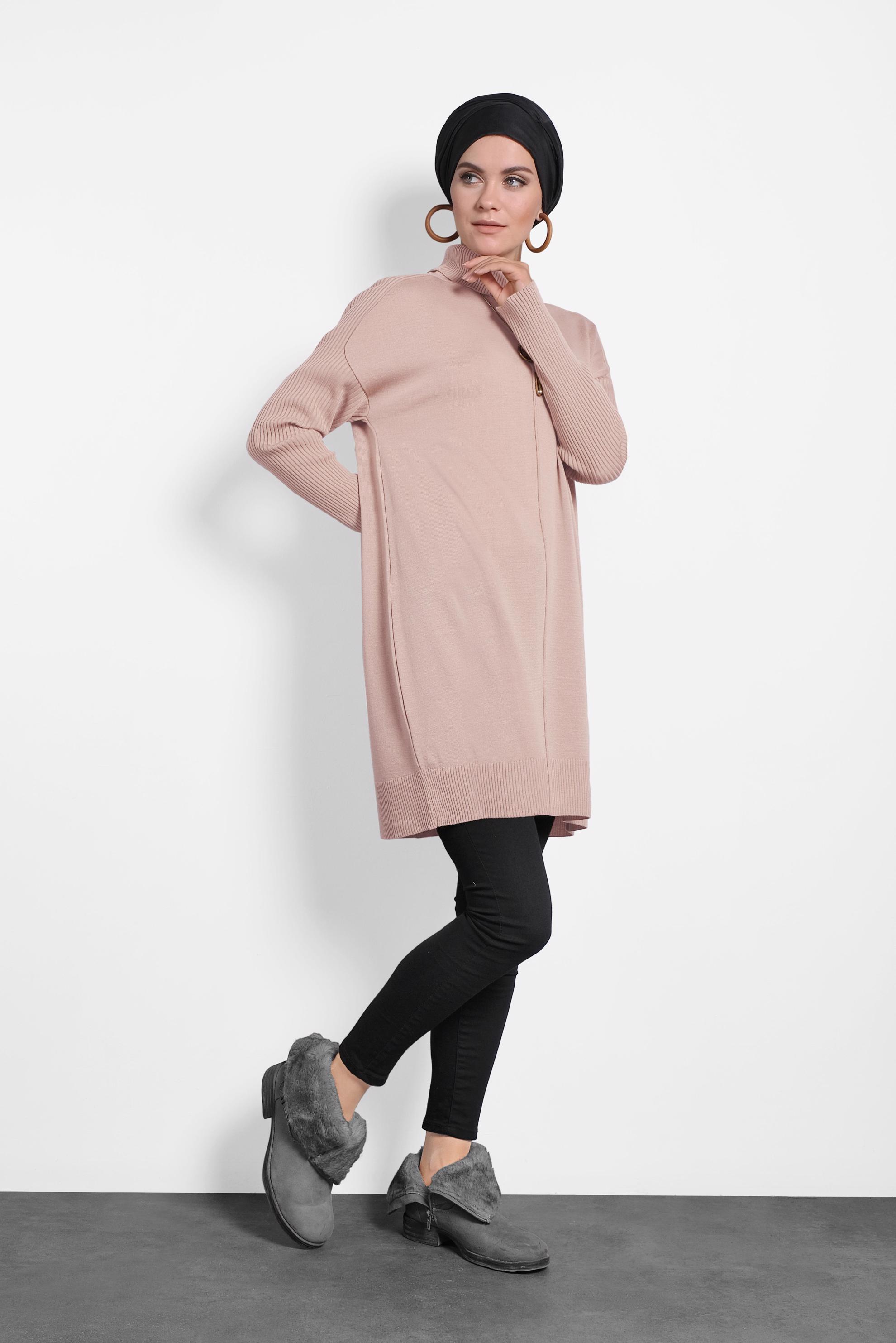 Tesettür giyim PUDRA BALIKÇI YAKA SALAŞ TRİKO TUNİK 40001