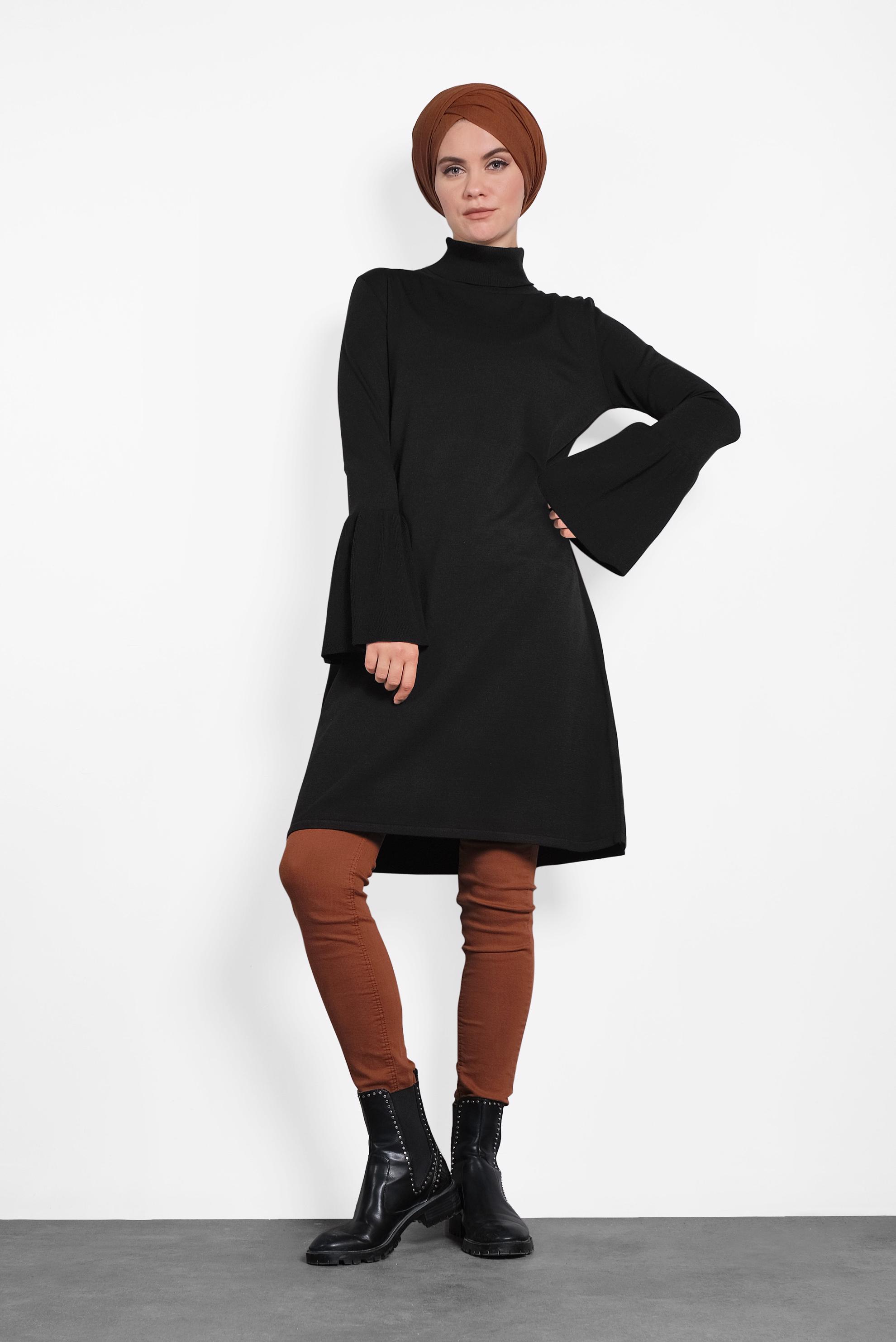 Tesettür giyim SİYAH GENİŞ KOL BALIKÇI YAKA TRİKO TUNİK 40002