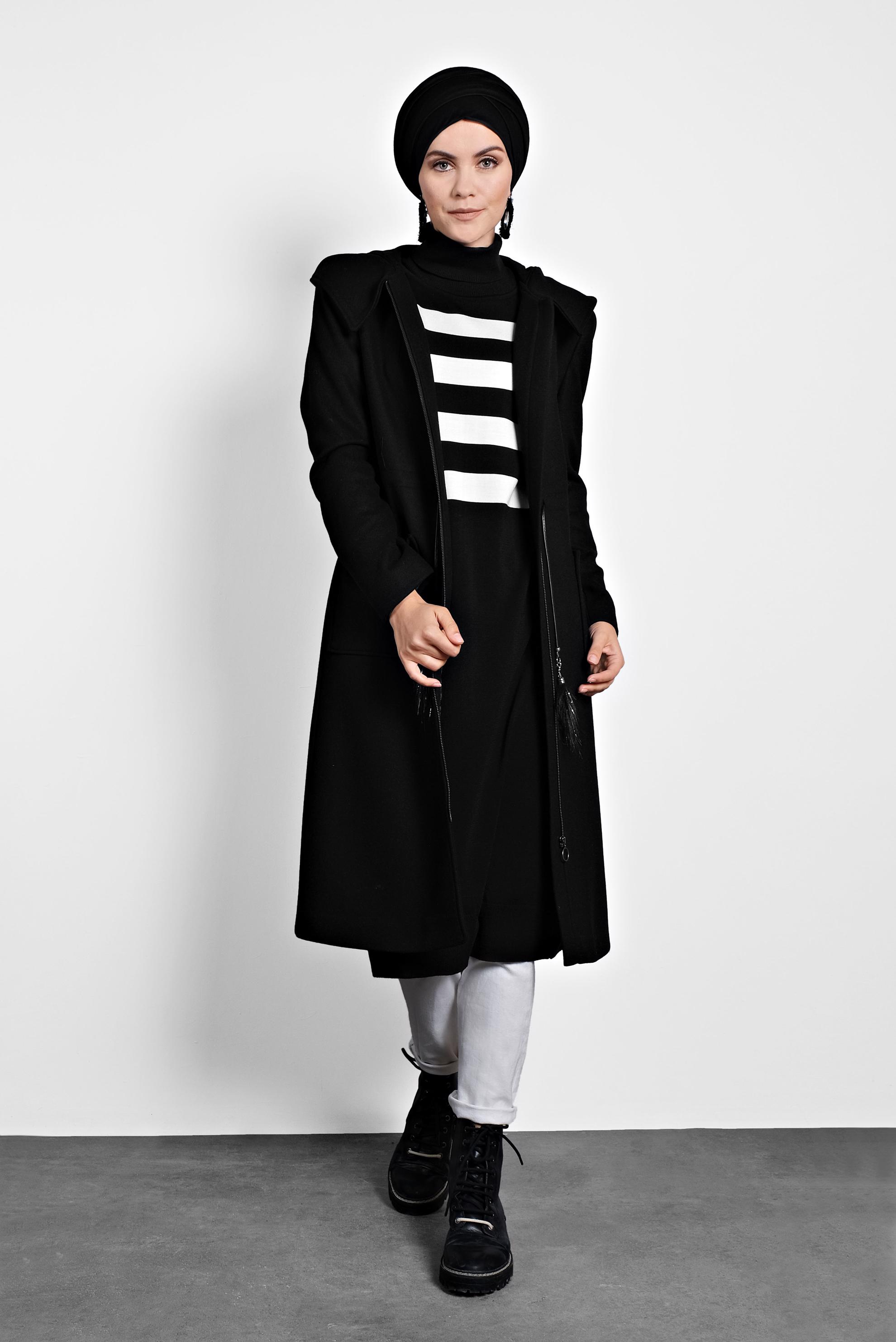 Tesettür giyim SİYAH BİSHOP-KOL ŞERİTLİ TRİKO TUNİK 40004 