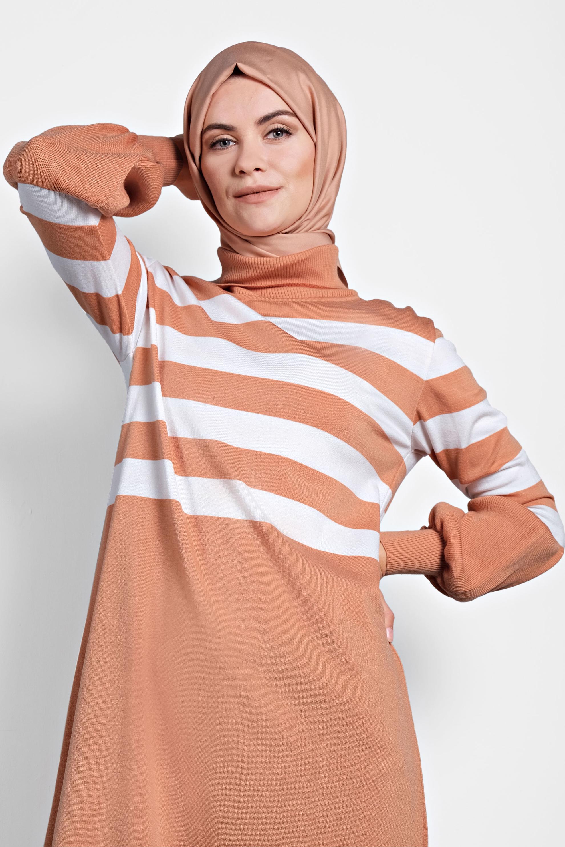 Tesettür giyim PEMBE BİSHOP-KOL ŞERİTLİ TRİKO TUNİK 40004 