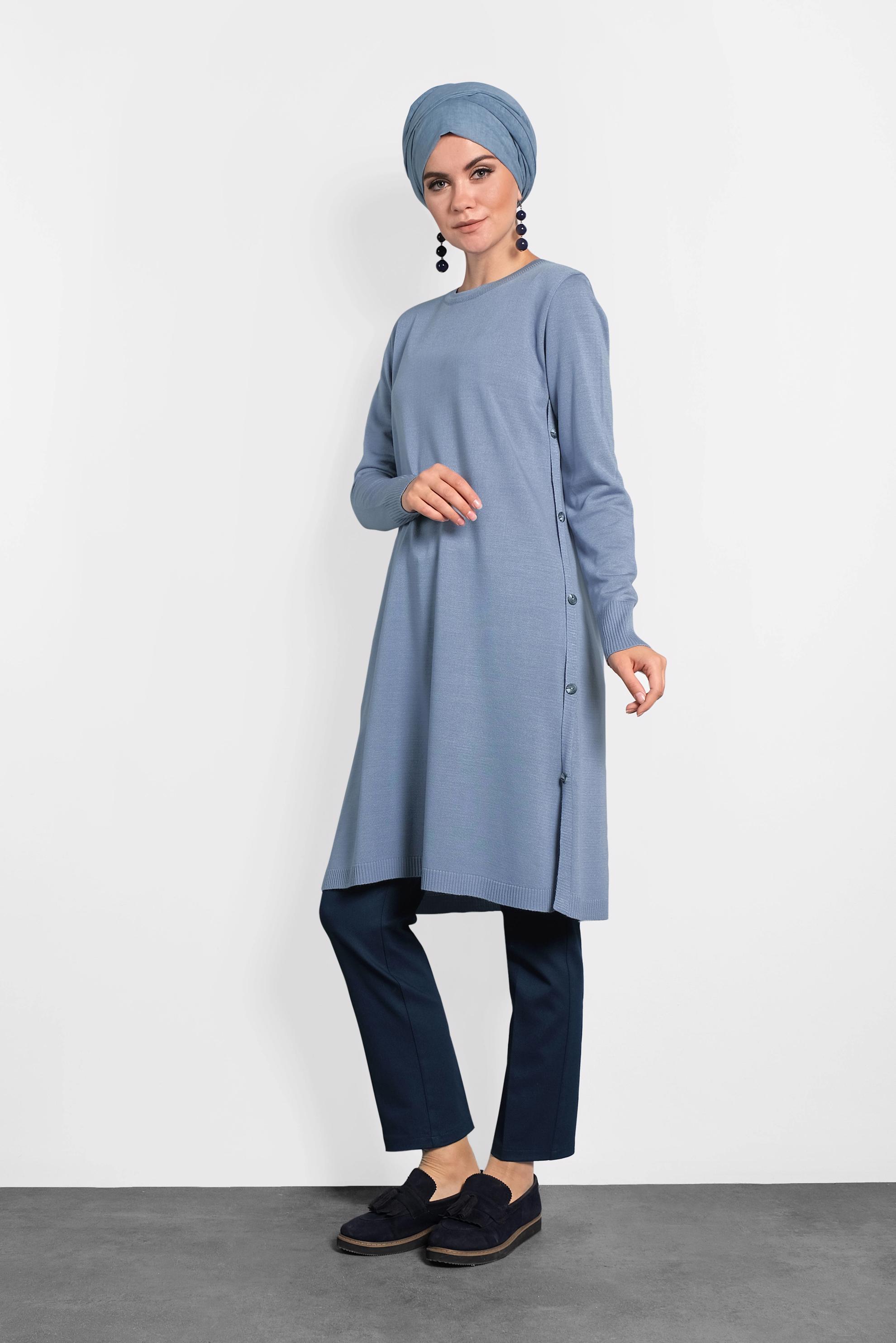 Tesettür giyim MAVİ YANLARI DÜĞMELİ TRİKO TUNİK 40005