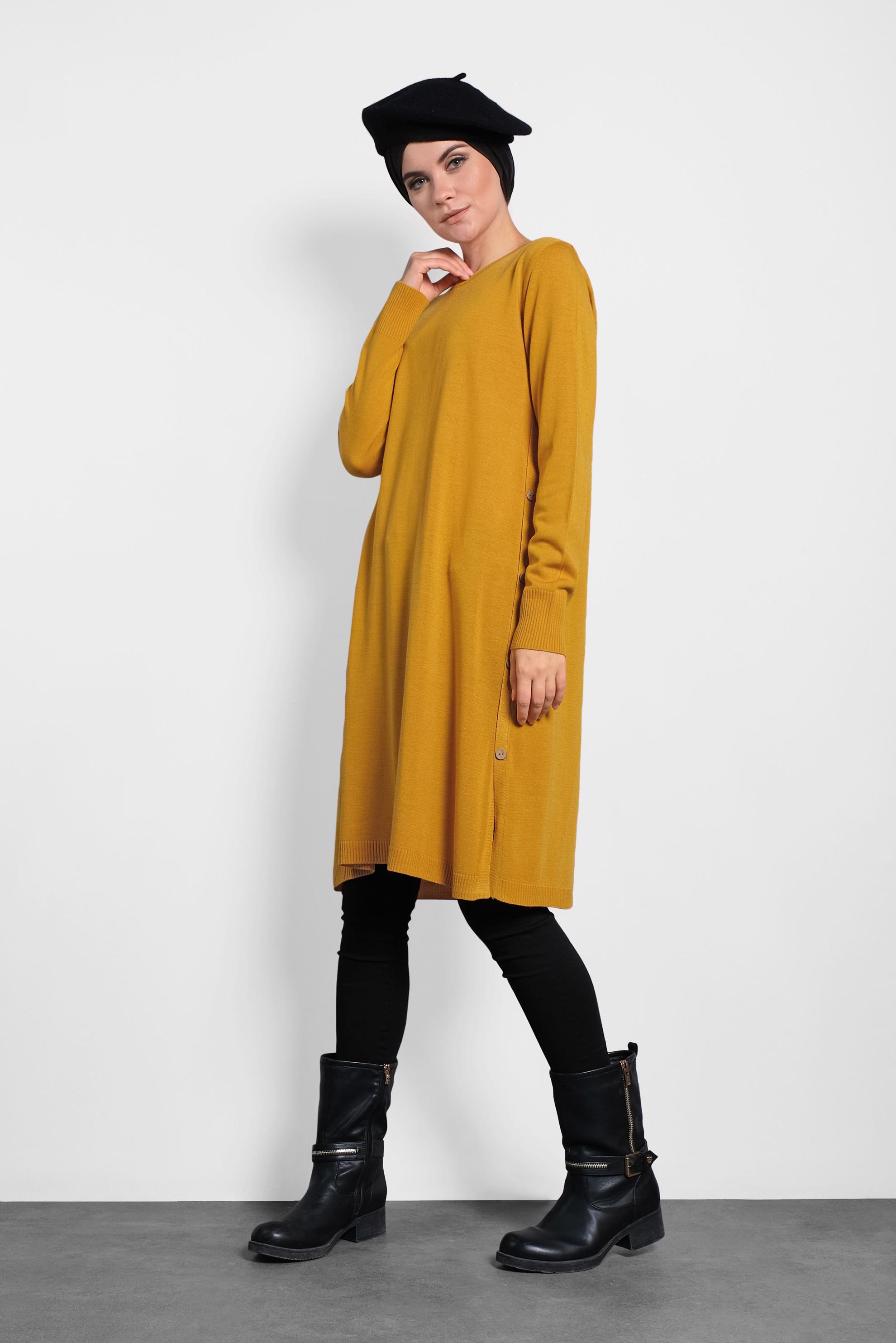 Tesettür giyim SARI YANLARI DÜĞMELİ TRİKO TUNİK 40005