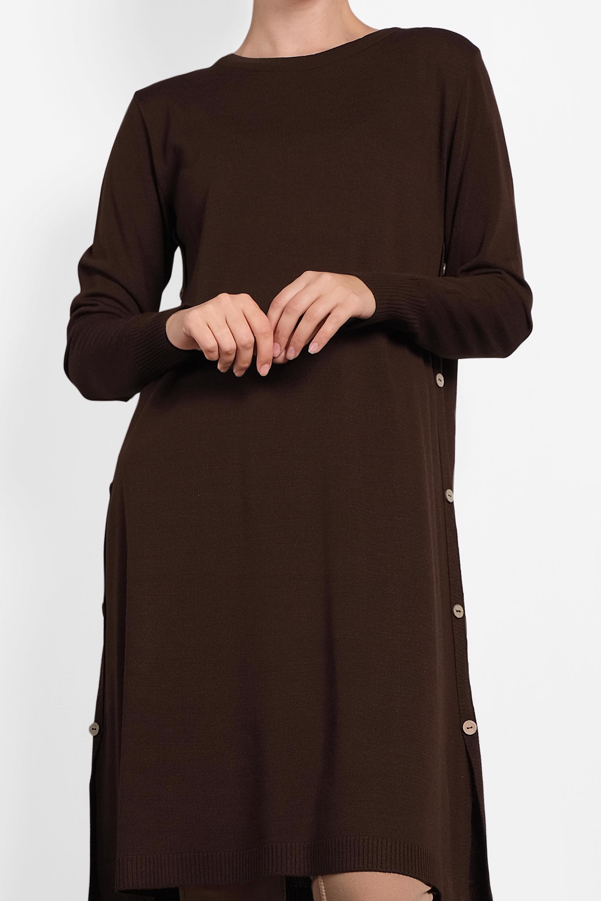 Tesettür giyim KAHVE YANLARI DÜĞMELİ TRİKO TUNİK 40005