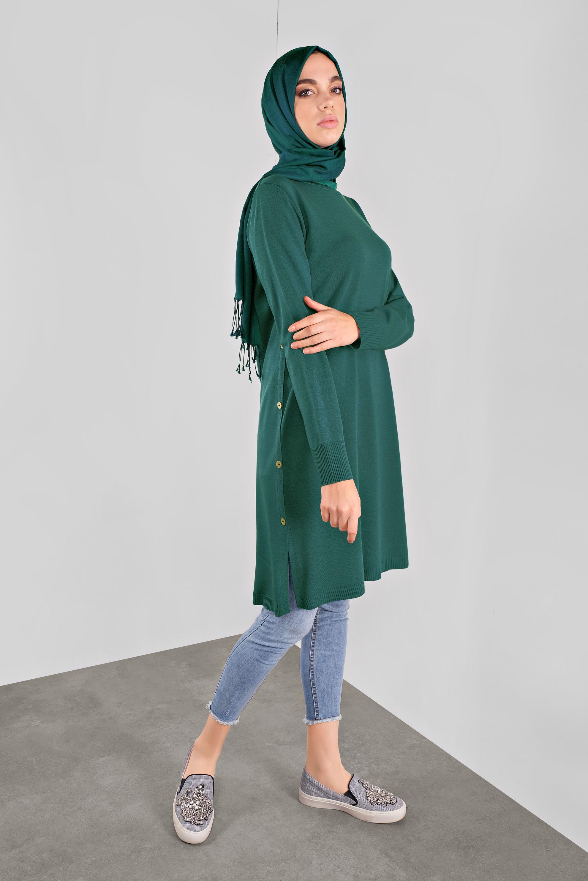 Tesettür giyim MAVİ YANLARI DÜĞMELİ TRİKO TUNİK 40005