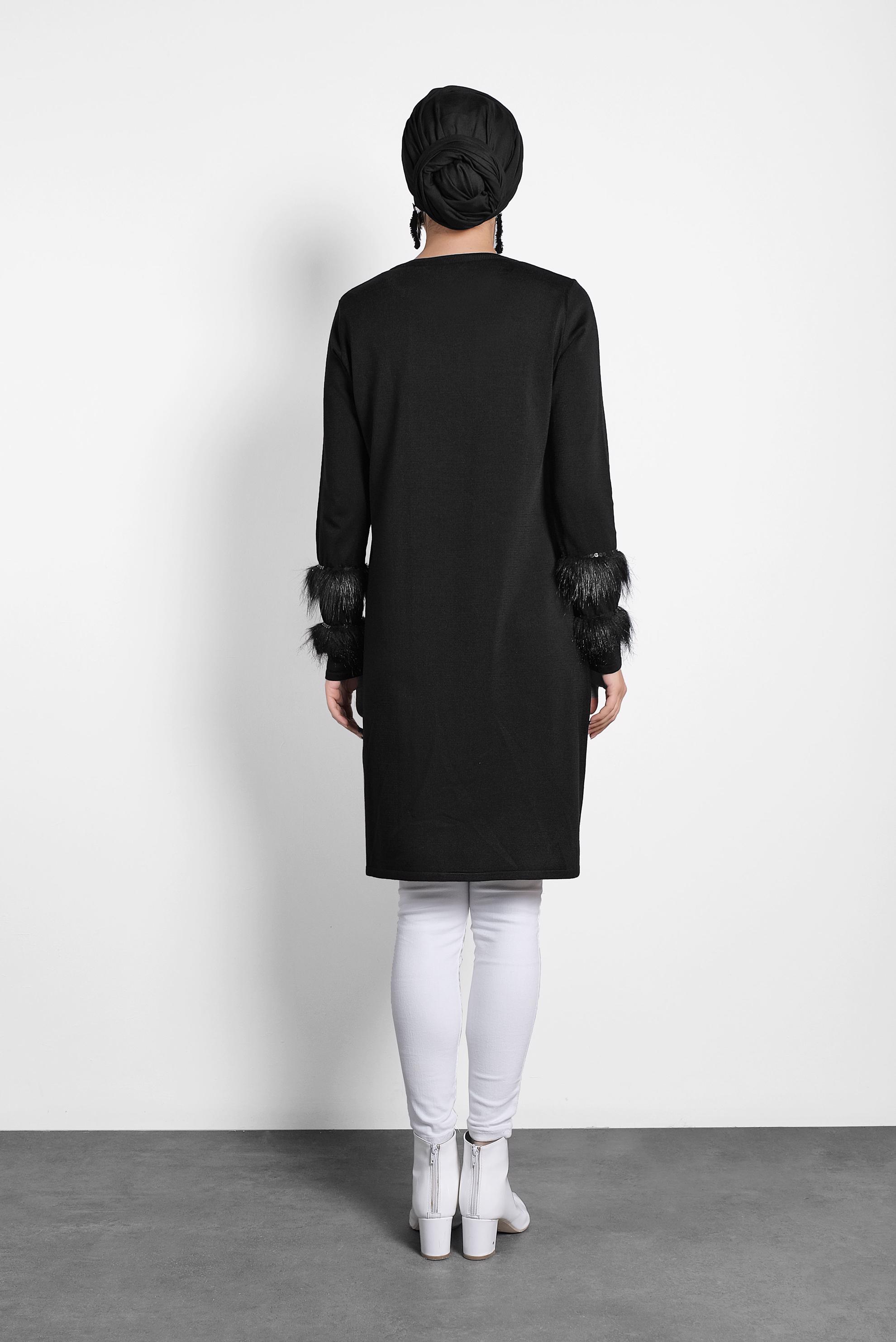 Tesettür giyim SİYAH KÜRK DETAYLI PUL PAYET TRİKO TUNİK 40006