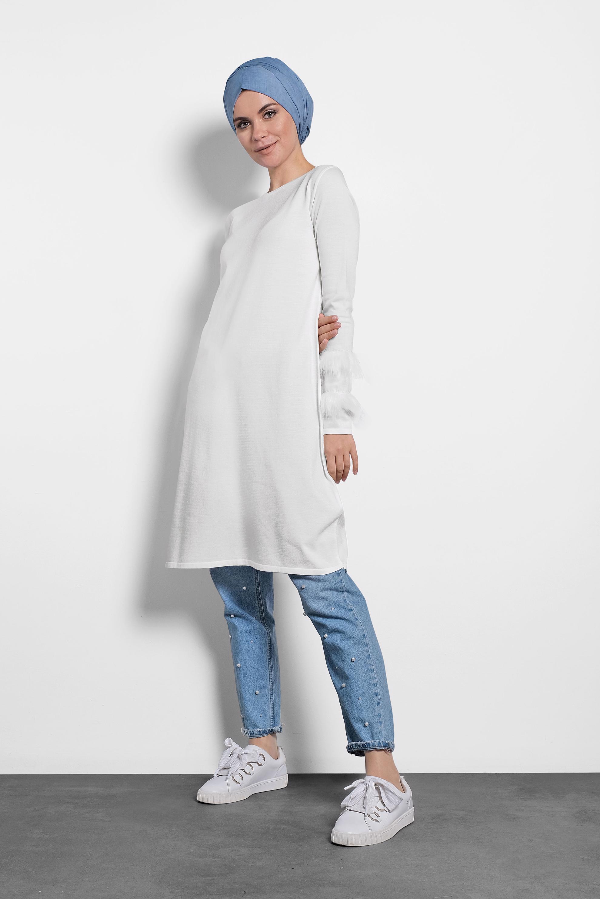 Tesettür giyim BEYAZ KÜRK DETAYLI PUL PAYET TRİKO TUNİK 40006