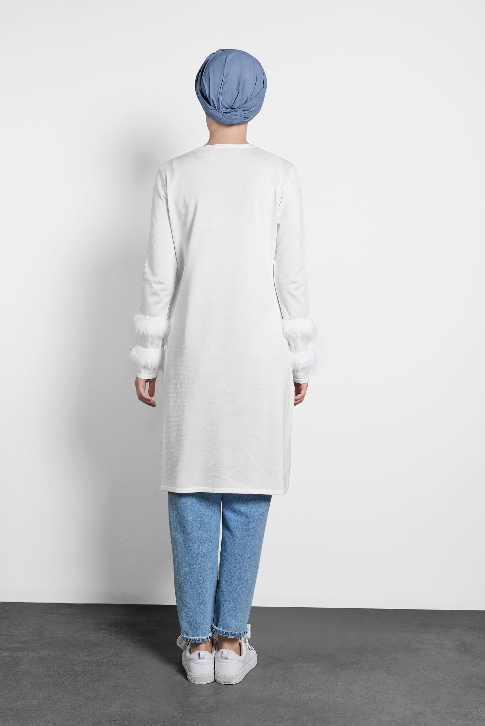 Tesettür giyim BEYAZ KÜRK DETAYLI PUL PAYET TRİKO TUNİK 40006