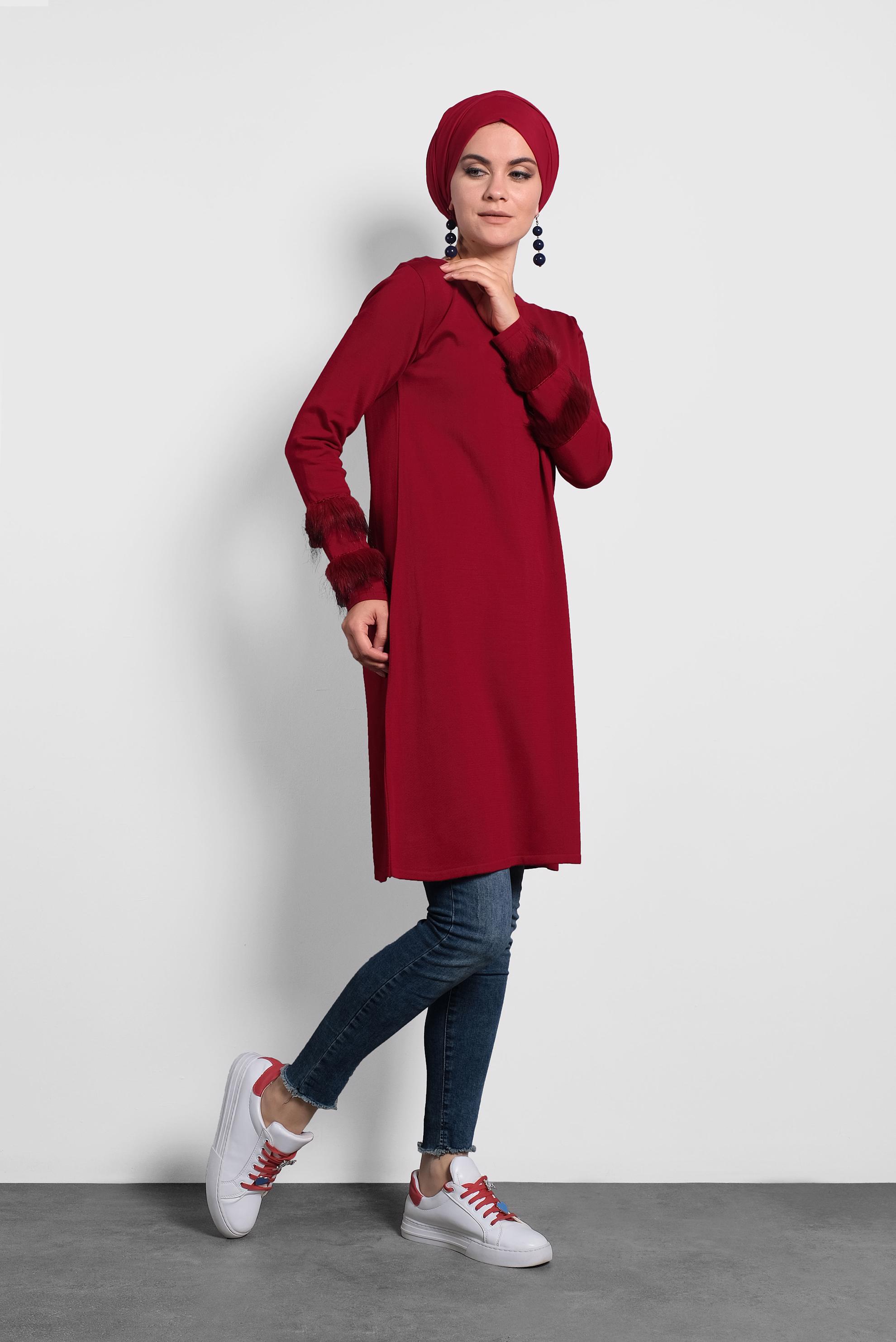 Tesettür giyim KIRMIZI KÜRK DETAYLI PUL PAYET TRİKO TUNİK 40006