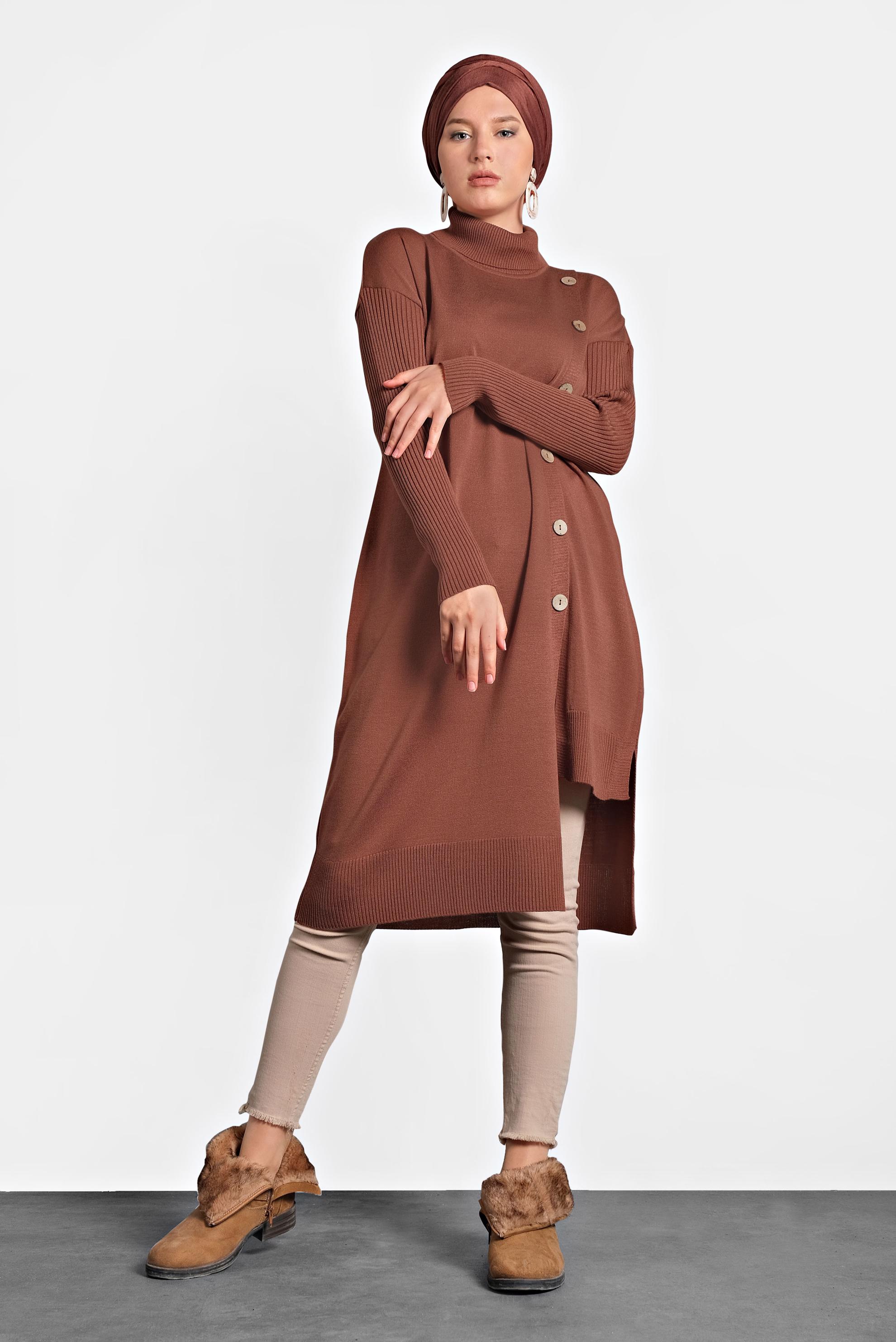Tesettür giyim KAHVE BALIKÇI YAKA DÜĞMELİ TRİKO TUNİK 40016 