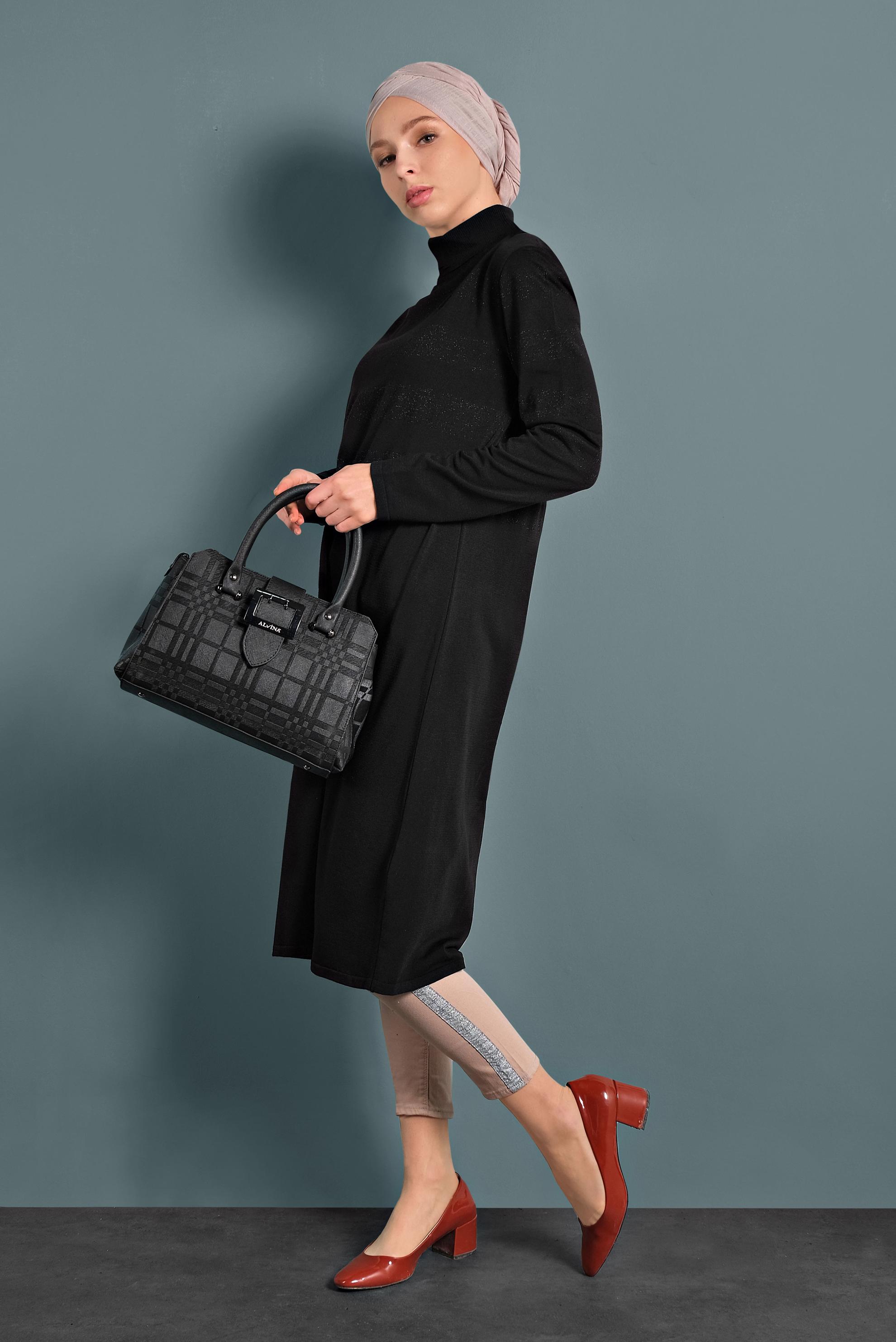 Tesettür giyim SİYAH SİM DETAYLI TRİKO TUNİK 40020