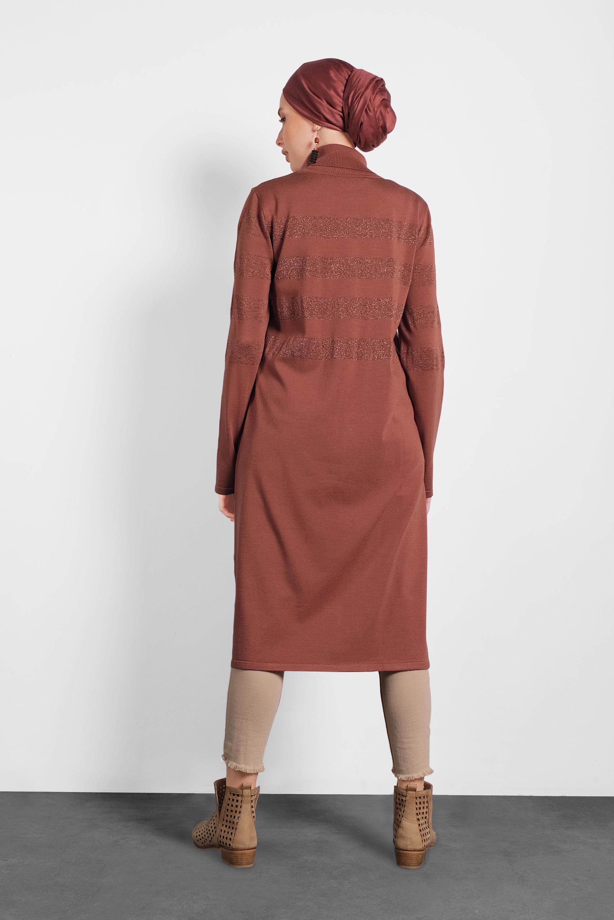 Tesettür giyim KAHVE SİM DETAYLI TRİKO TUNİK 40020