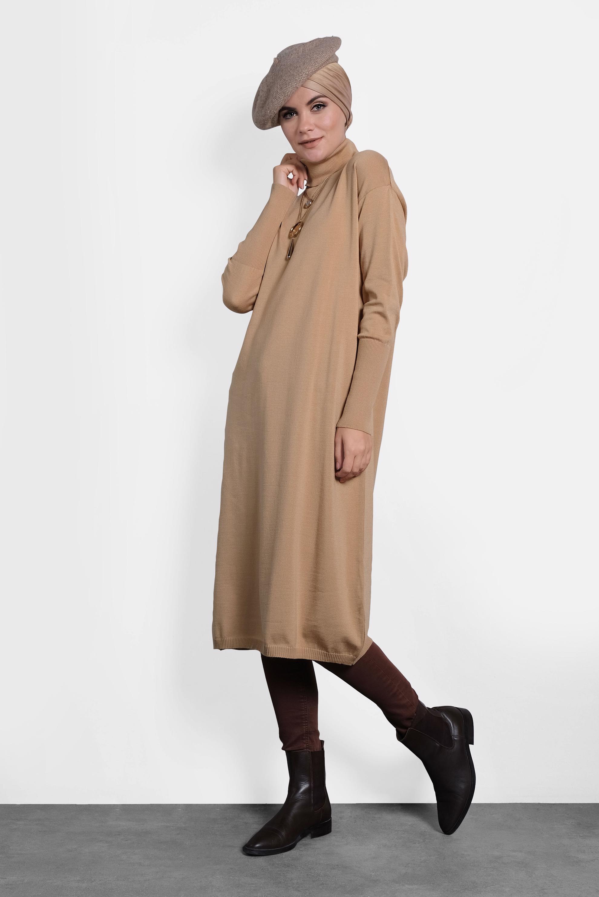 Tesettür giyim KAHVE BALIKÇI YAKA UZUN TRİKO TUNİK 40022