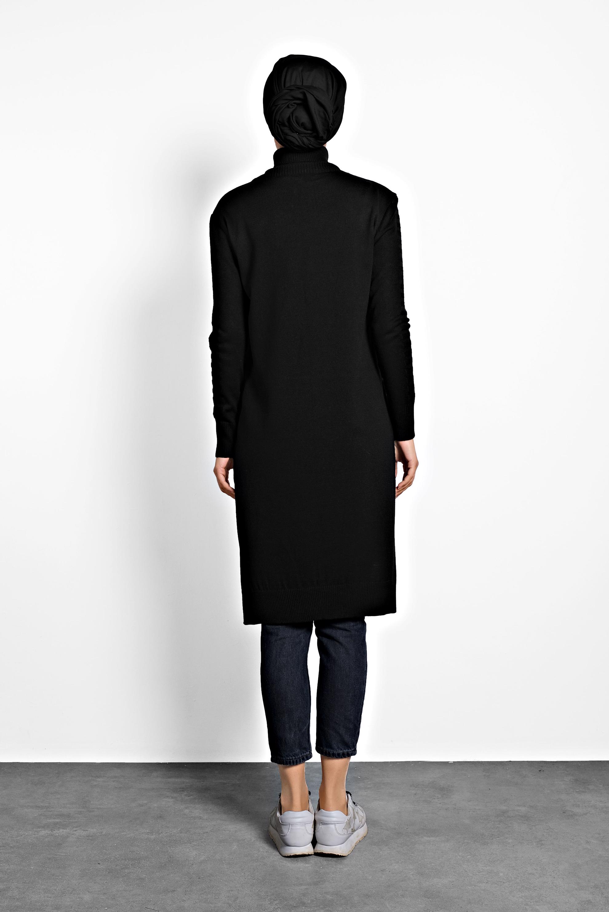 Tesettür giyim SİYAH BOĞAZLI TRİKO TUNİK 40030