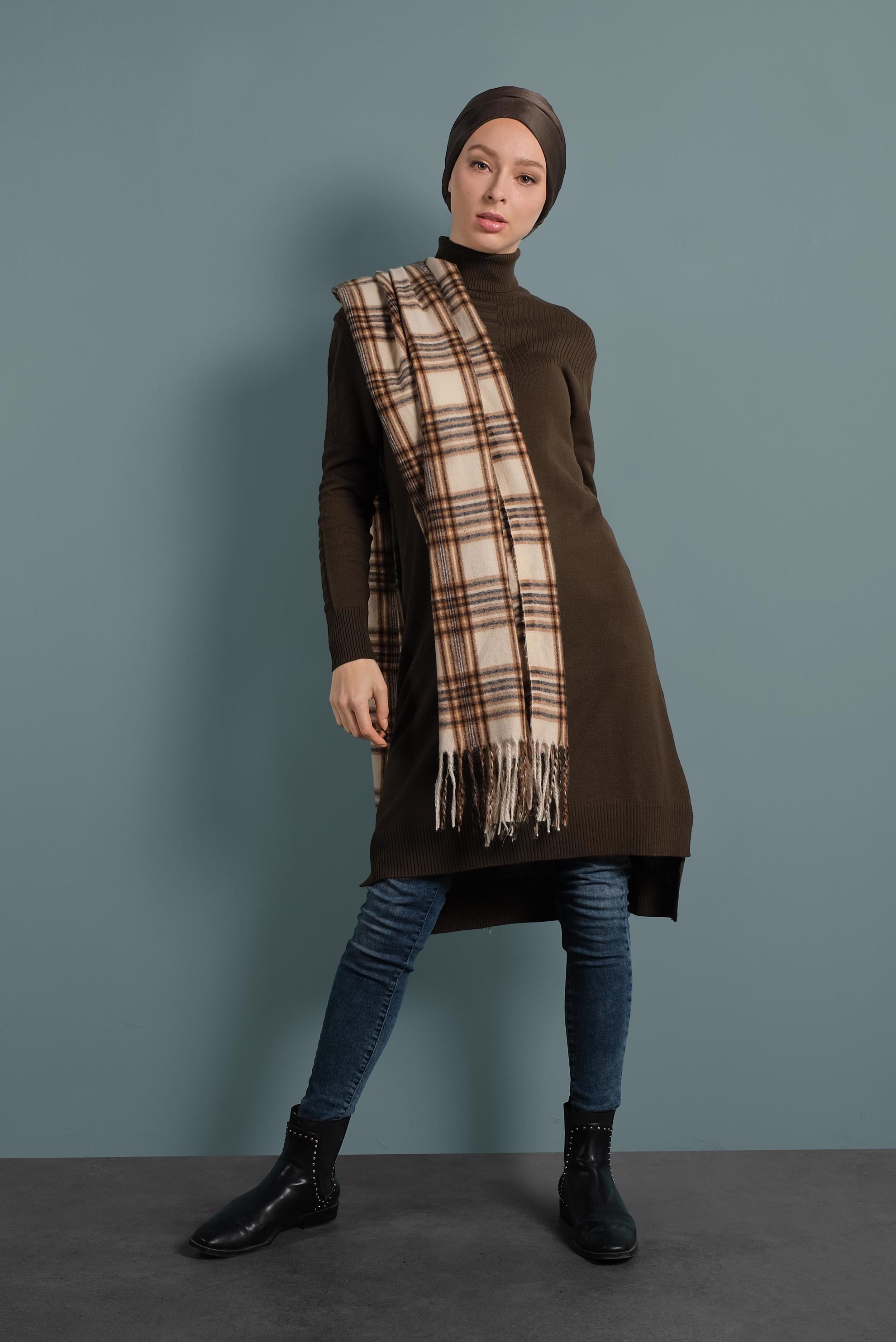 Tesettür giyim KAHVE BOĞAZLI TRİKO TUNİK 40030