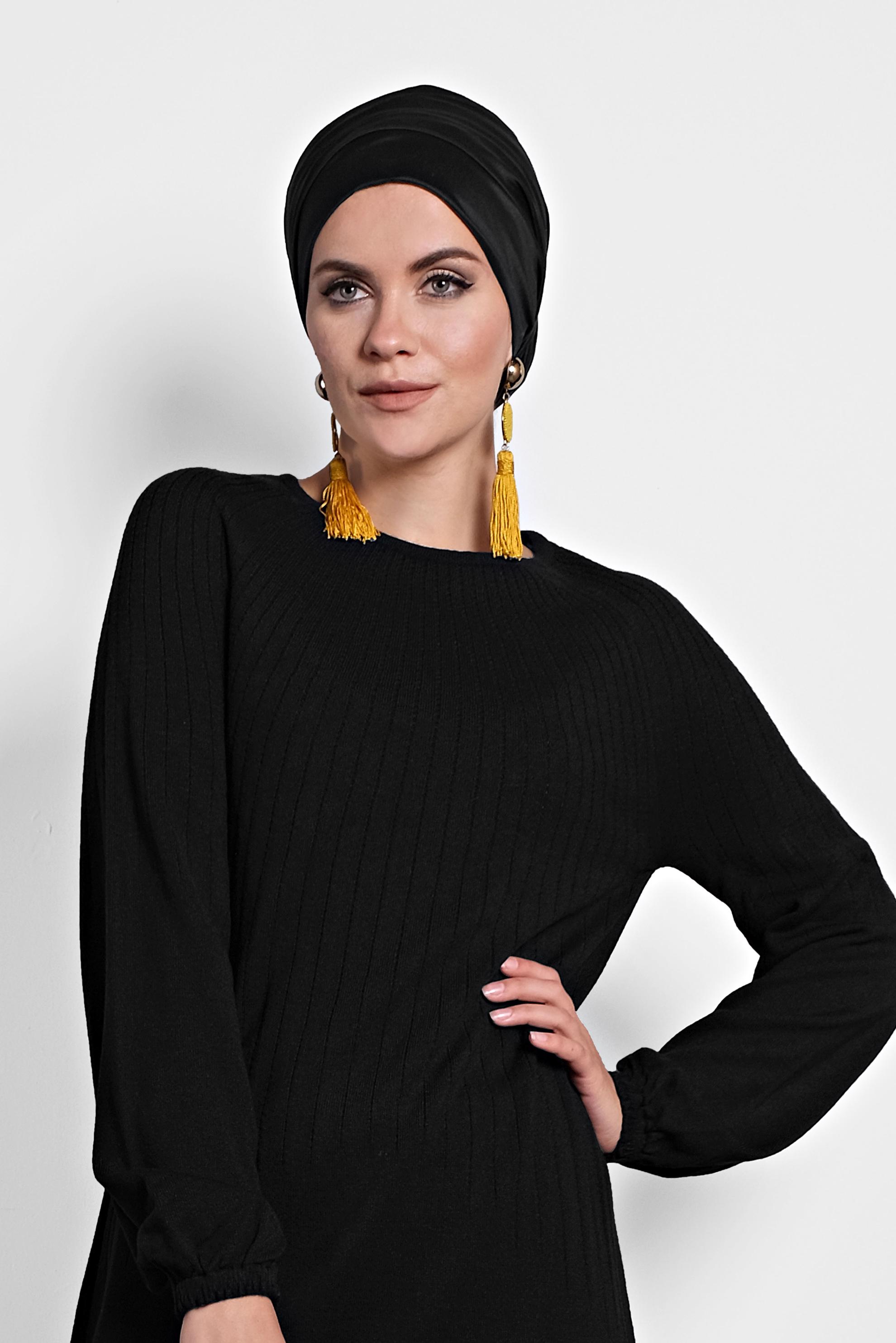 Tesettür giyim SİYAH MANŞETLERİ LASTİKLİ TRİKO TUNİK 40031 