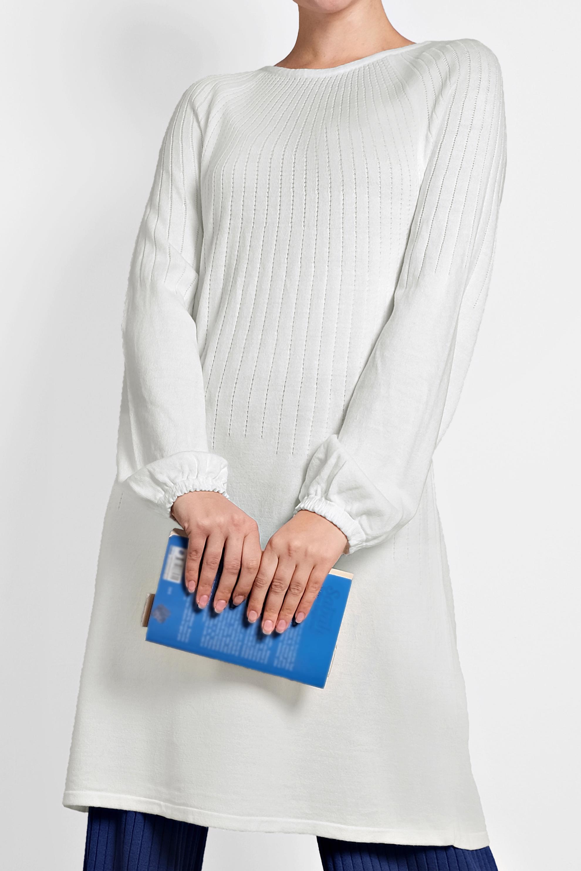 Tesettür giyim BEYAZ MANŞETLERİ LASTİKLİ TRİKO TUNİK 40031 