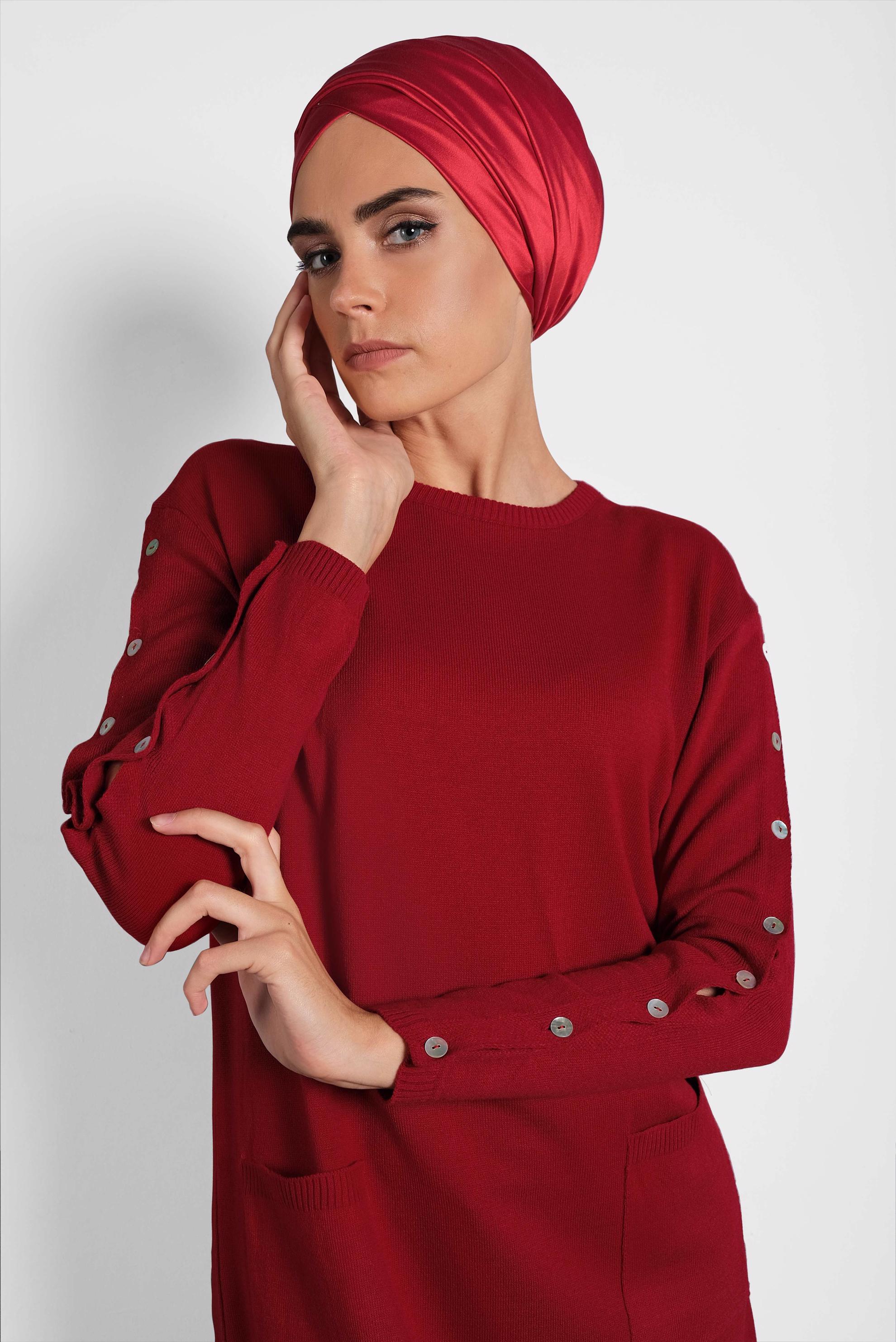 Tesettür giyim KIRMIZI DÜĞMELİ CEPLİ TRİKO TUNİK 40033