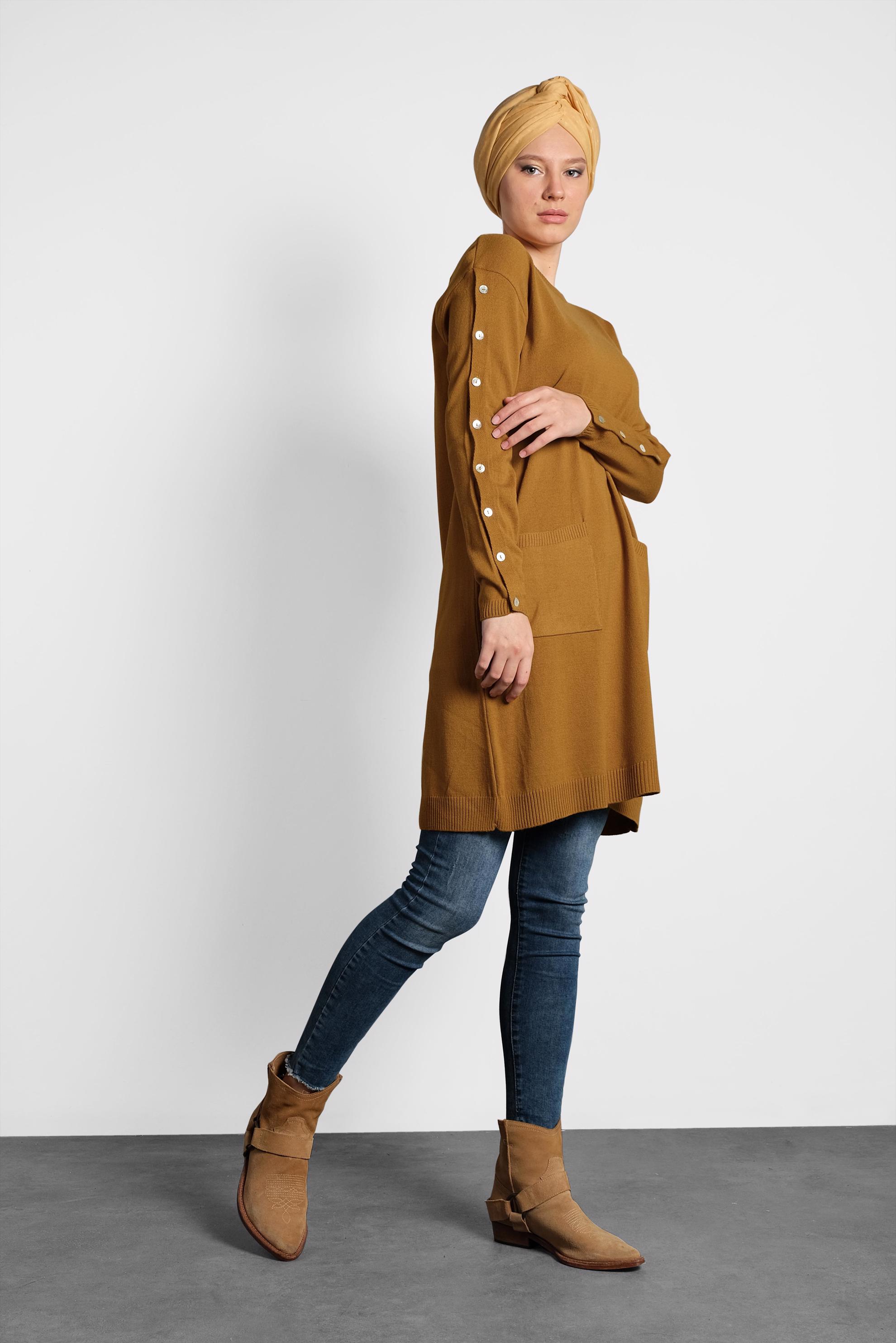 Tesettür giyim SARI DÜĞMELİ CEPLİ TRİKO TUNİK 40033