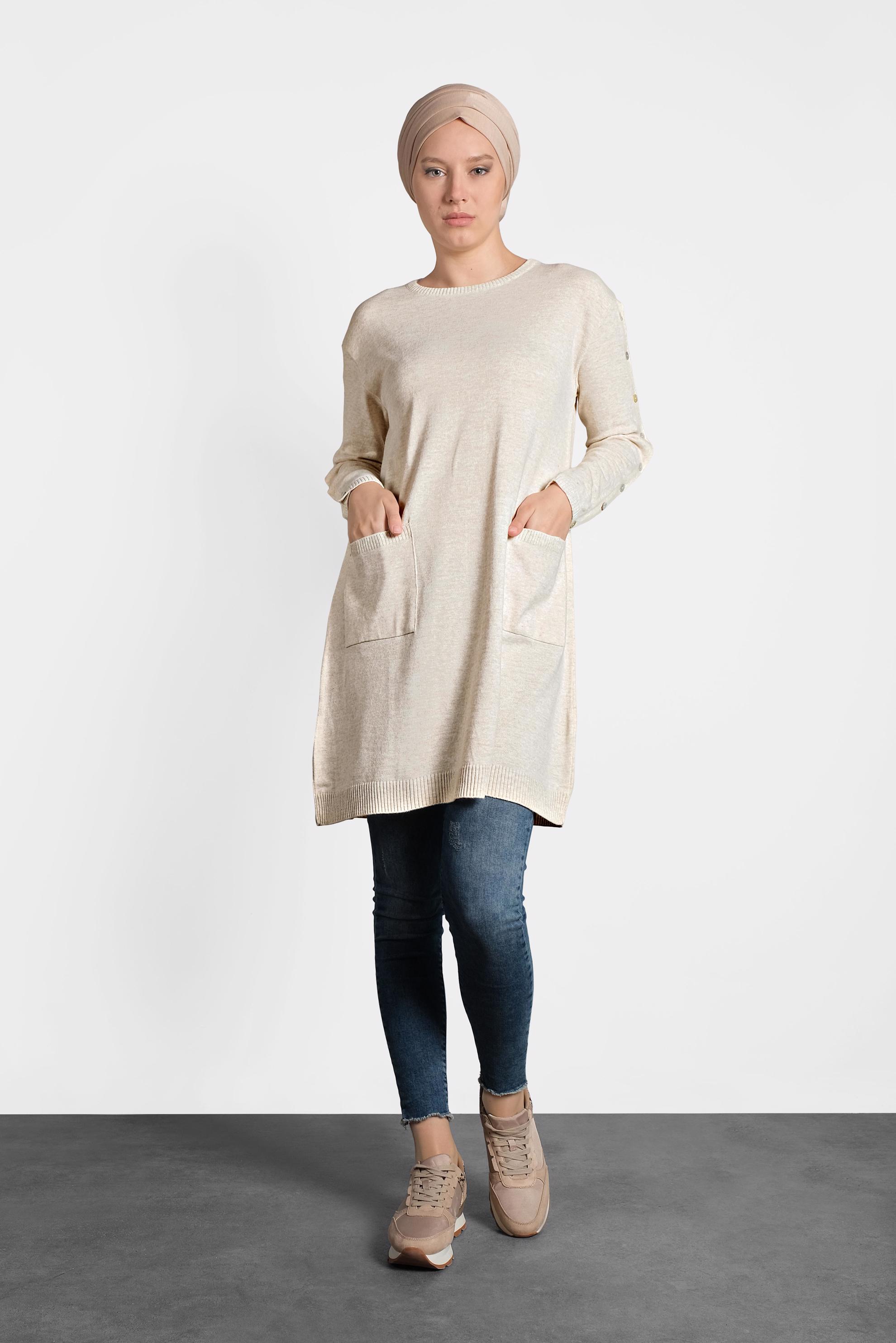 Tesettür giyim BEJ DÜĞMELİ CEPLİ TRİKO TUNİK 40033