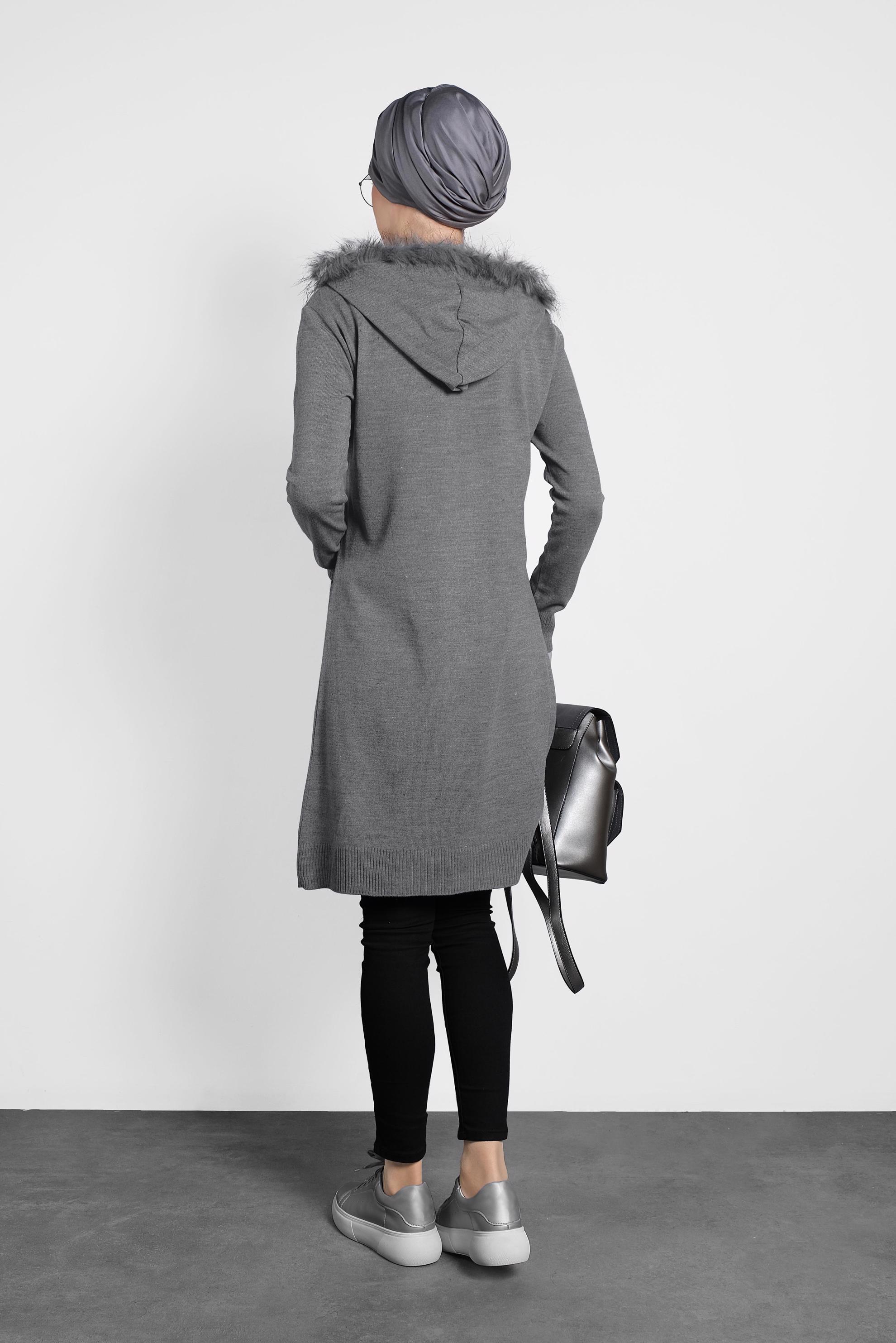 Tesettür giyim GRİ TÜYLÜ KAPÜŞONLU TRİKO TUNİK 40046 