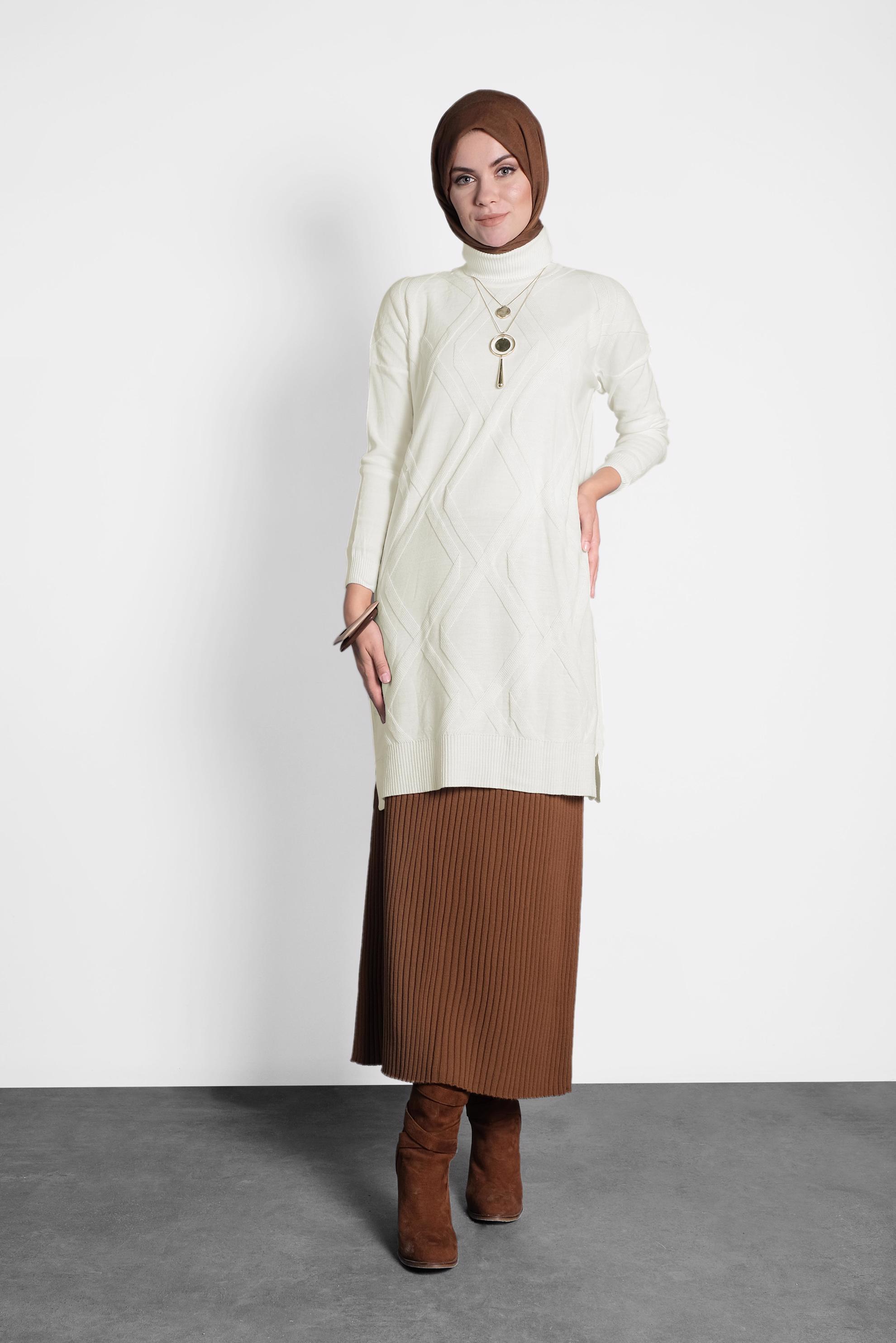 Tesettür giyim BEYAZ BALIKÇI YAKA İNCE TRİKO TUNİK 40072