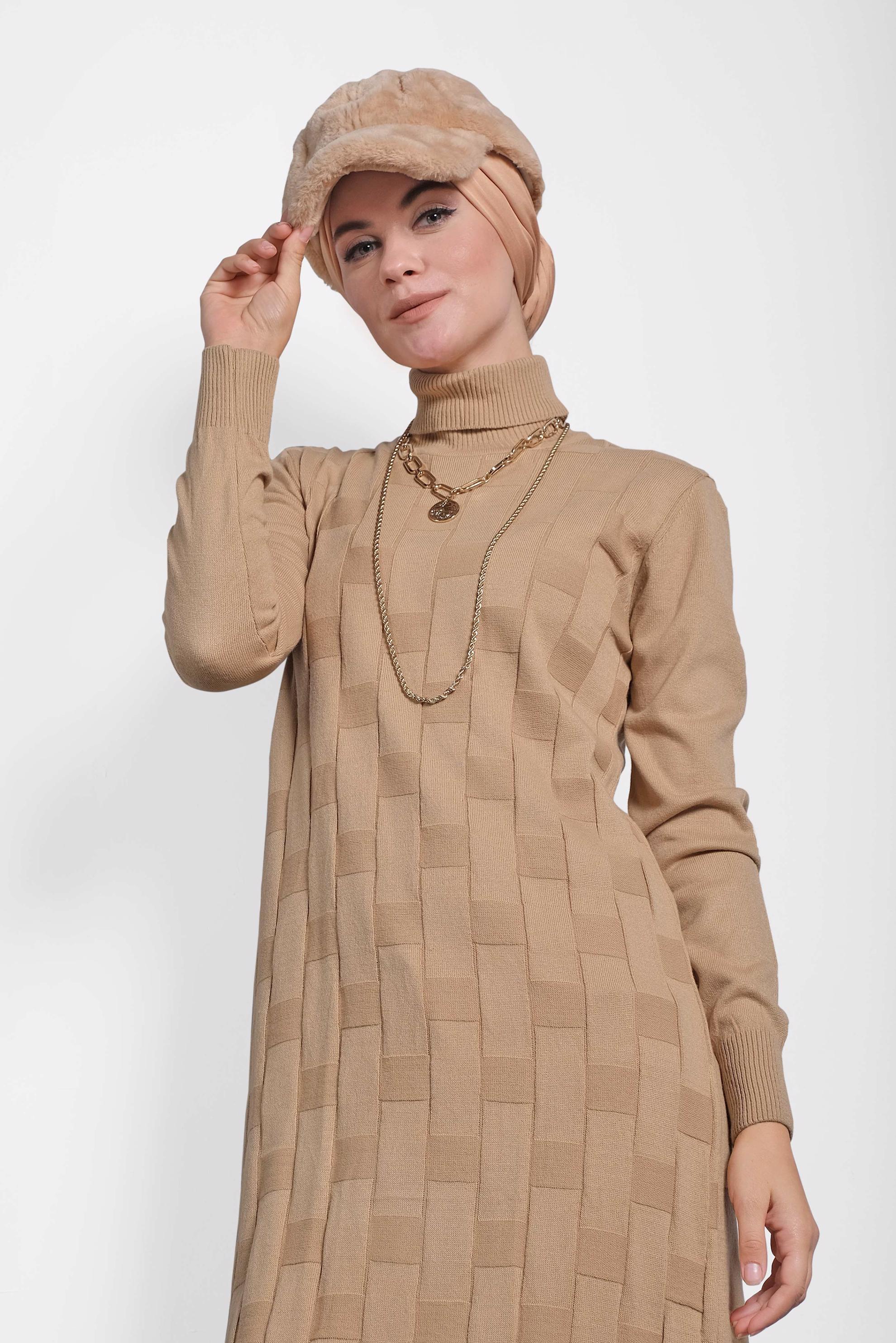 Tesettür giyim KAHVE BALIKÇI YAKA İNCE TRİKO TUNİK 40074