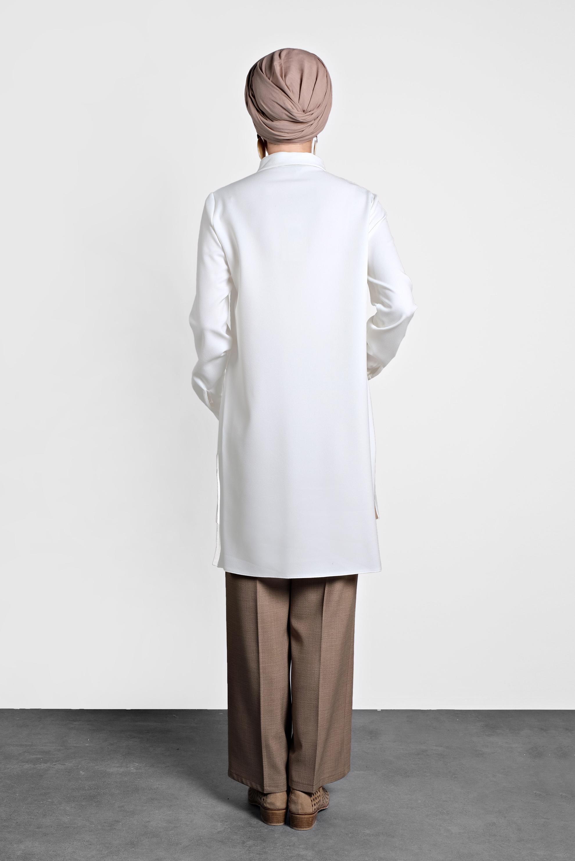 Tesettür giyim BEJ DÜĞMELİ CEPLİ TUNİK 40109 