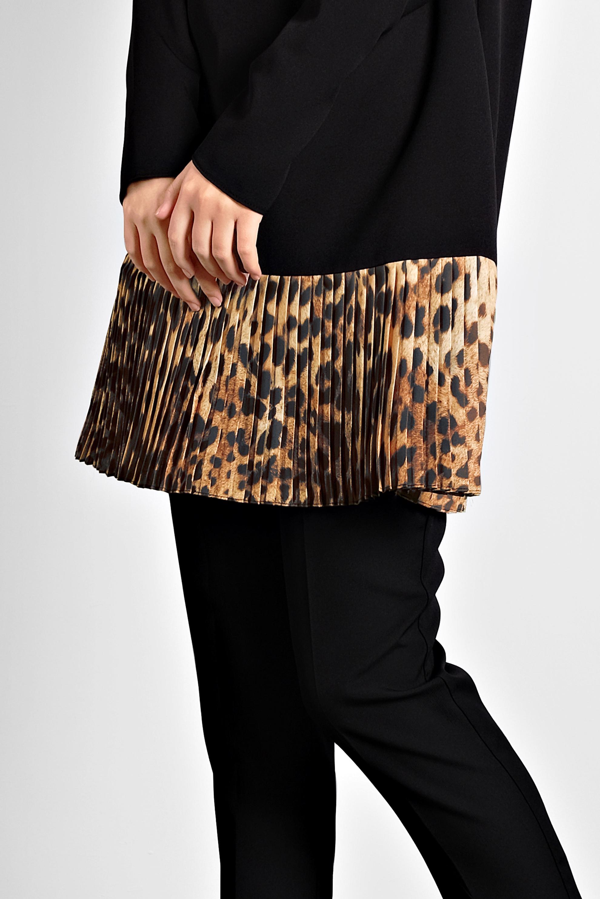 Tesettür giyim SİYAH ETEK UCU LEOPAR DESENLİ TUNİK 40137