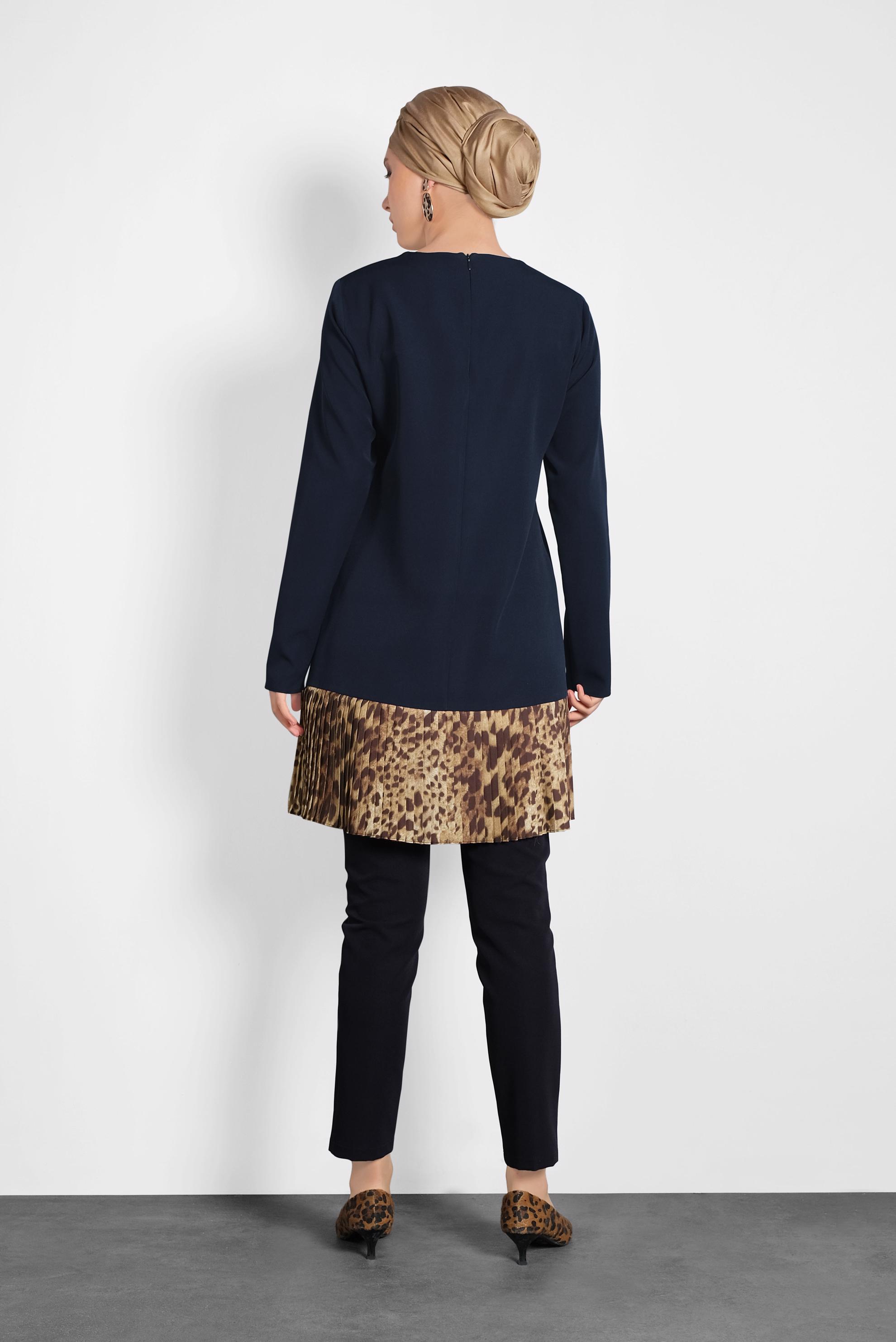 Tesettür giyim LACİVERT ETEK UCU LEOPAR DESENLİ TUNİK 40137