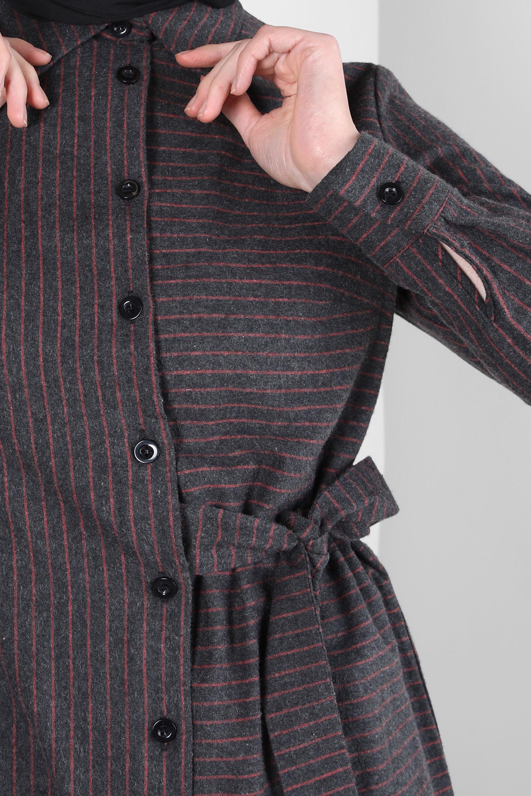 Tesettür giyim SİYAH DÜĞMELİ TUNİK 40142